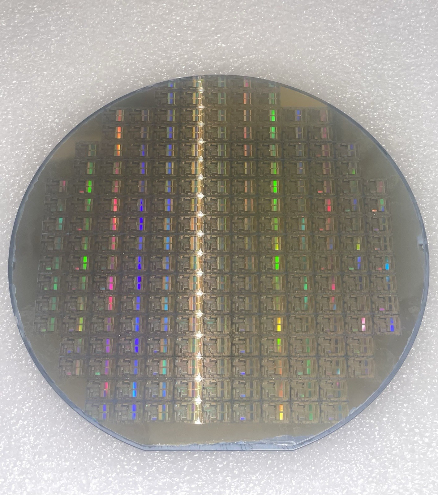 6” Silicon Wafer Intel 87C196ET Vintage 1986 and ALCATEL 6” Silicon Wafer.