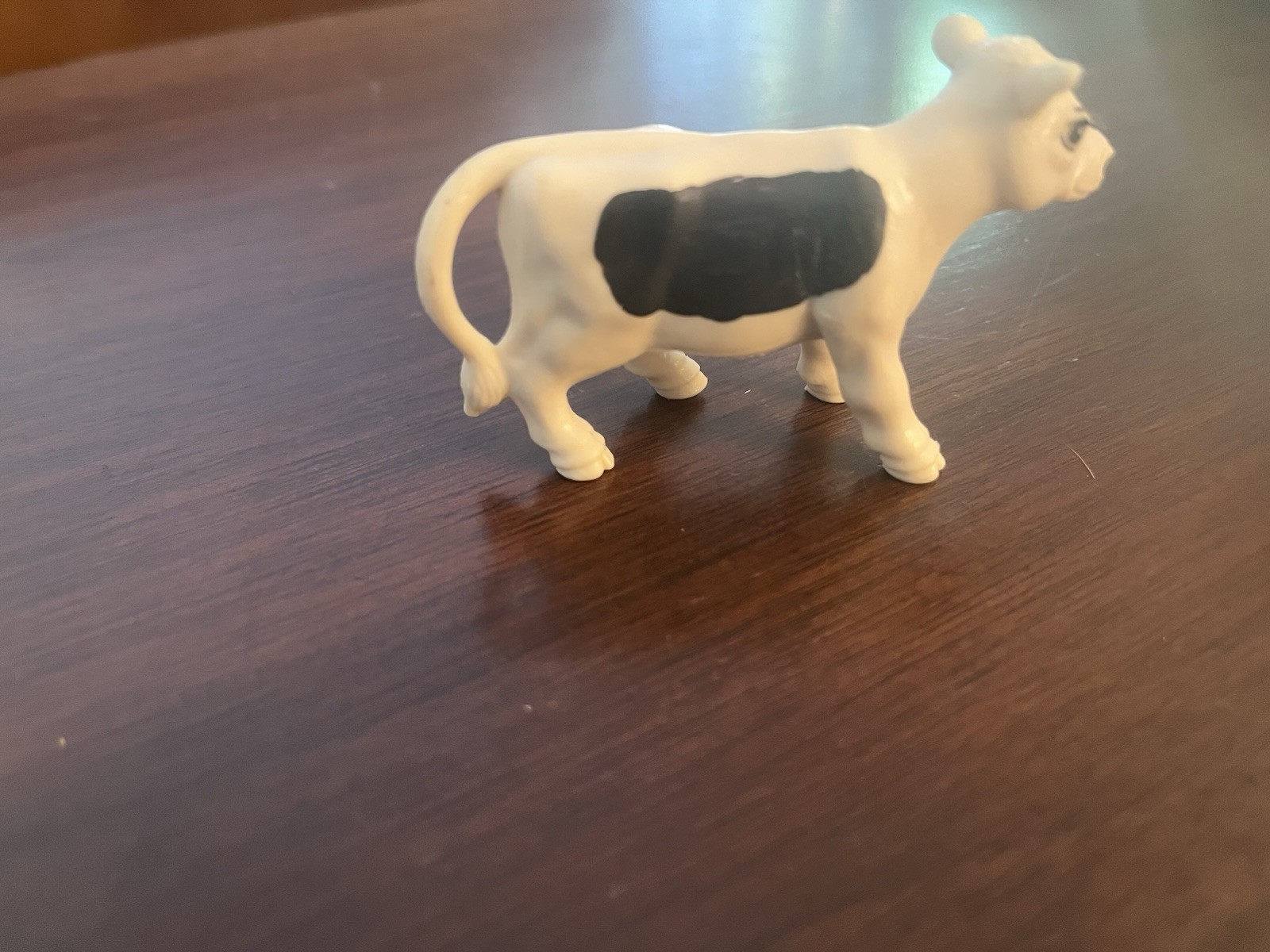 Vintage Britains 1980 Cows, Lot of 2