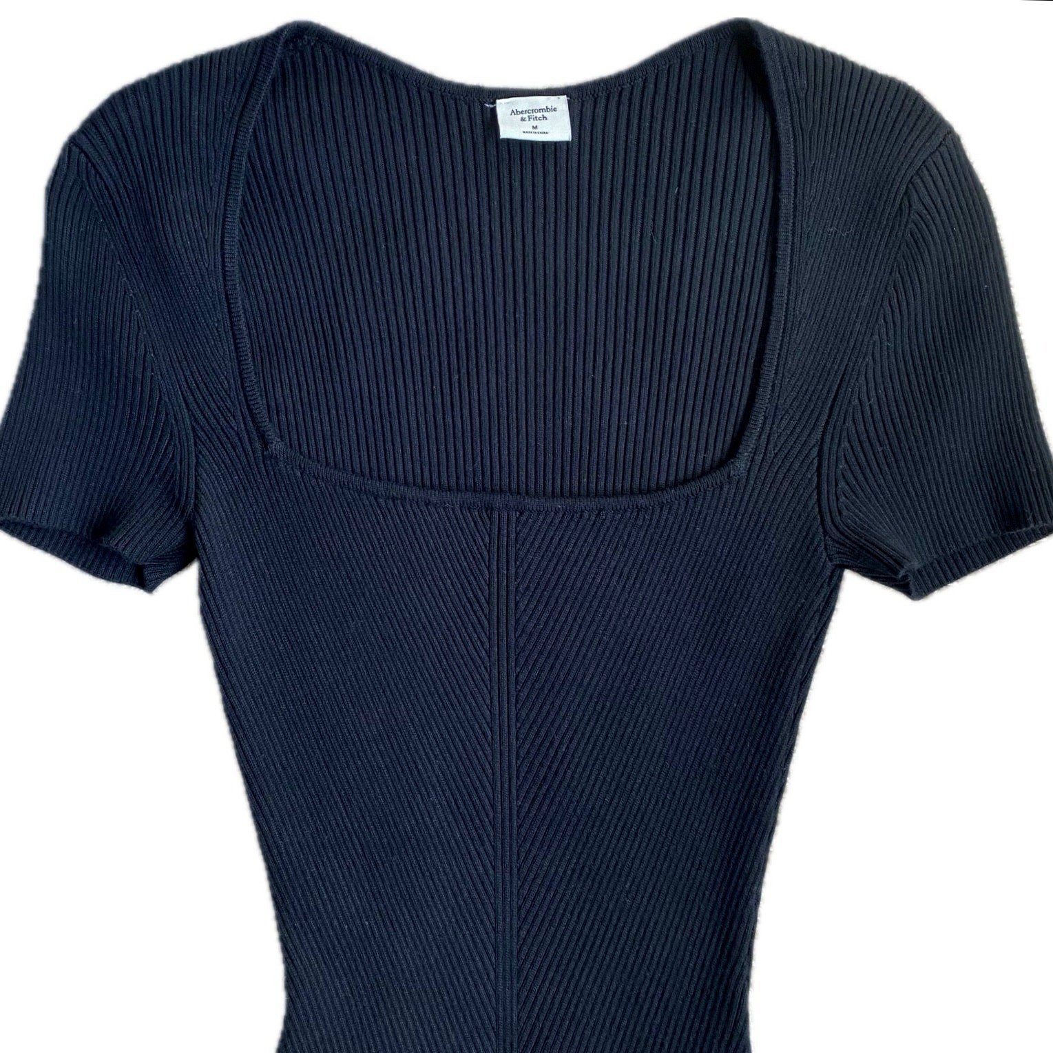 ABERCROMBIE Ribbed Knit Short Sleeve Bodysuit Size M Black Portrait Square Neck