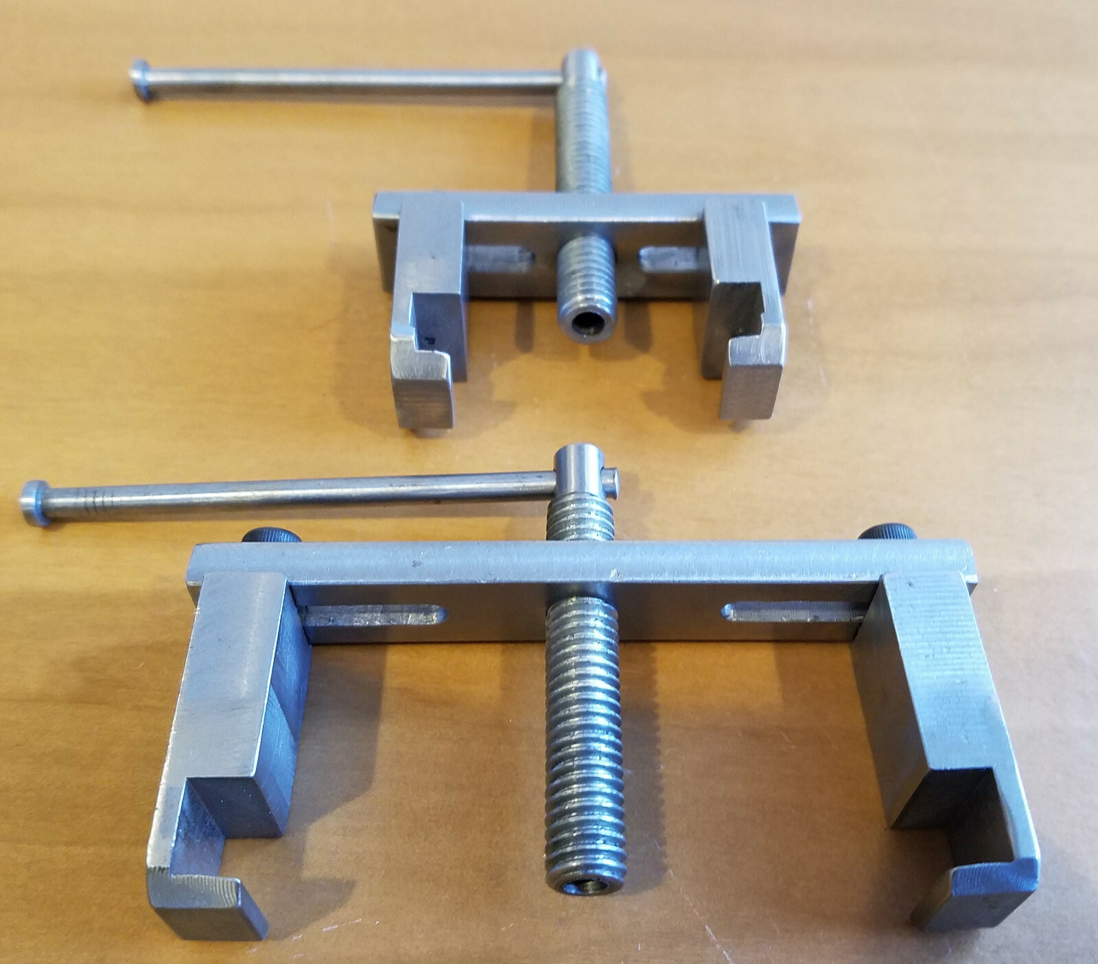 PE Design - STD & O gauge Wheel Puller w/ Standard & Special Duty Jaws Comb