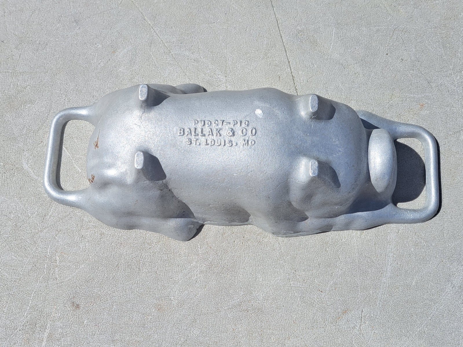 Ballak & Co Pudgy Pig cake pan vintage heavy aluminum St Louis MO