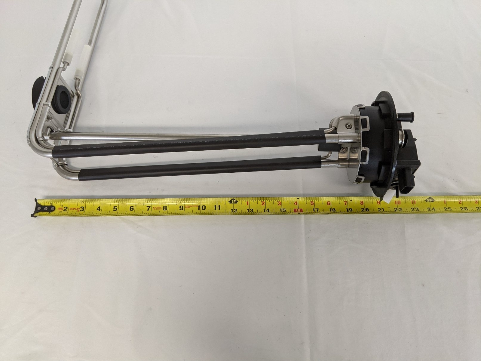 *Broken Tab* Freightliner 13/23 Gal DEF Tank Header - P/N 04-30798-000