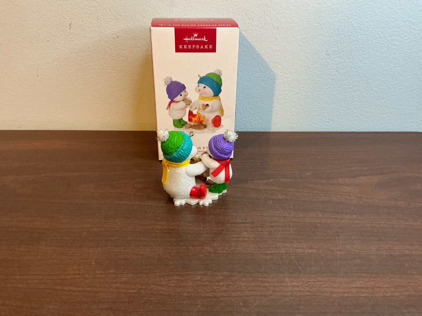 Hallmark Keepsake 2025 Scrumptious S'mores Making Memories Series Ornament