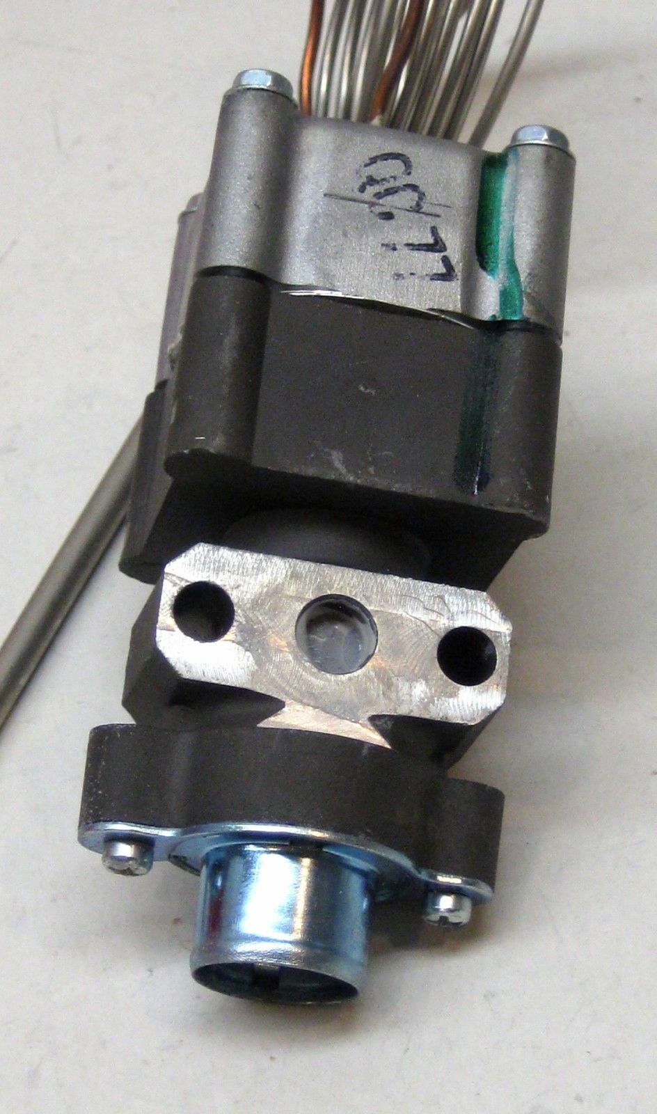 4350-127 Robertshaw Commercial Gas Oven Thermostat for BJWA 46-1210 460-107-000