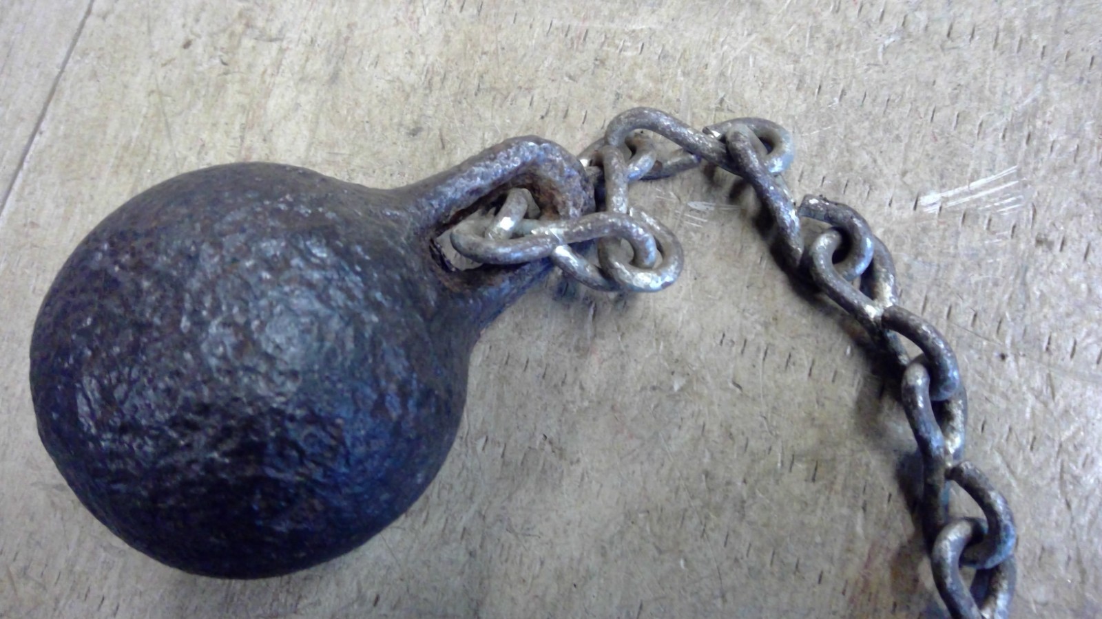 Mini iron ball chain and shackle lock & key gag gift groom bachelor party