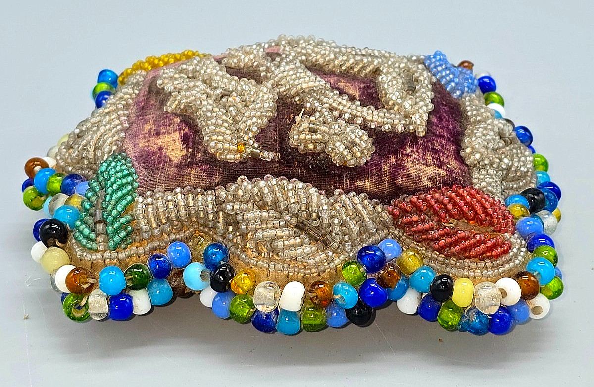 Antique Iroquois Nation 8x6" BEADED BIRD ON BASKET INTRICATE PINCUSHION/WALL ART