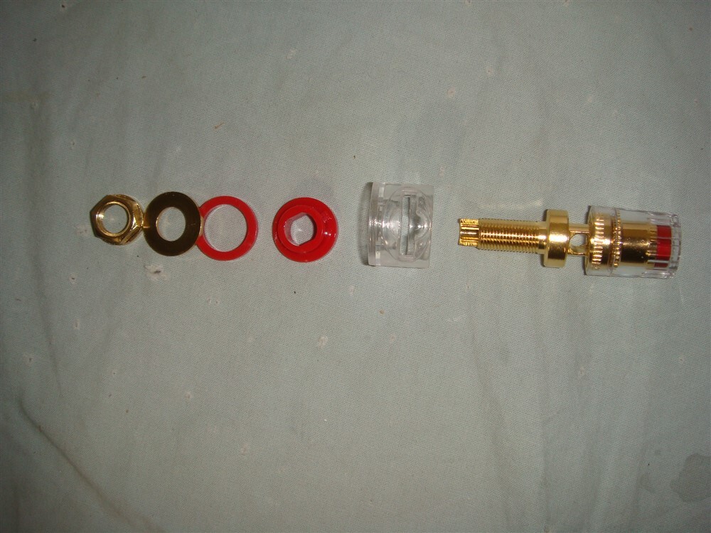 4 QTY WBT 0735R/B TOPLINE FULLY INSULATED AUDIOPHILE BINDING POSTS RED/BLACK