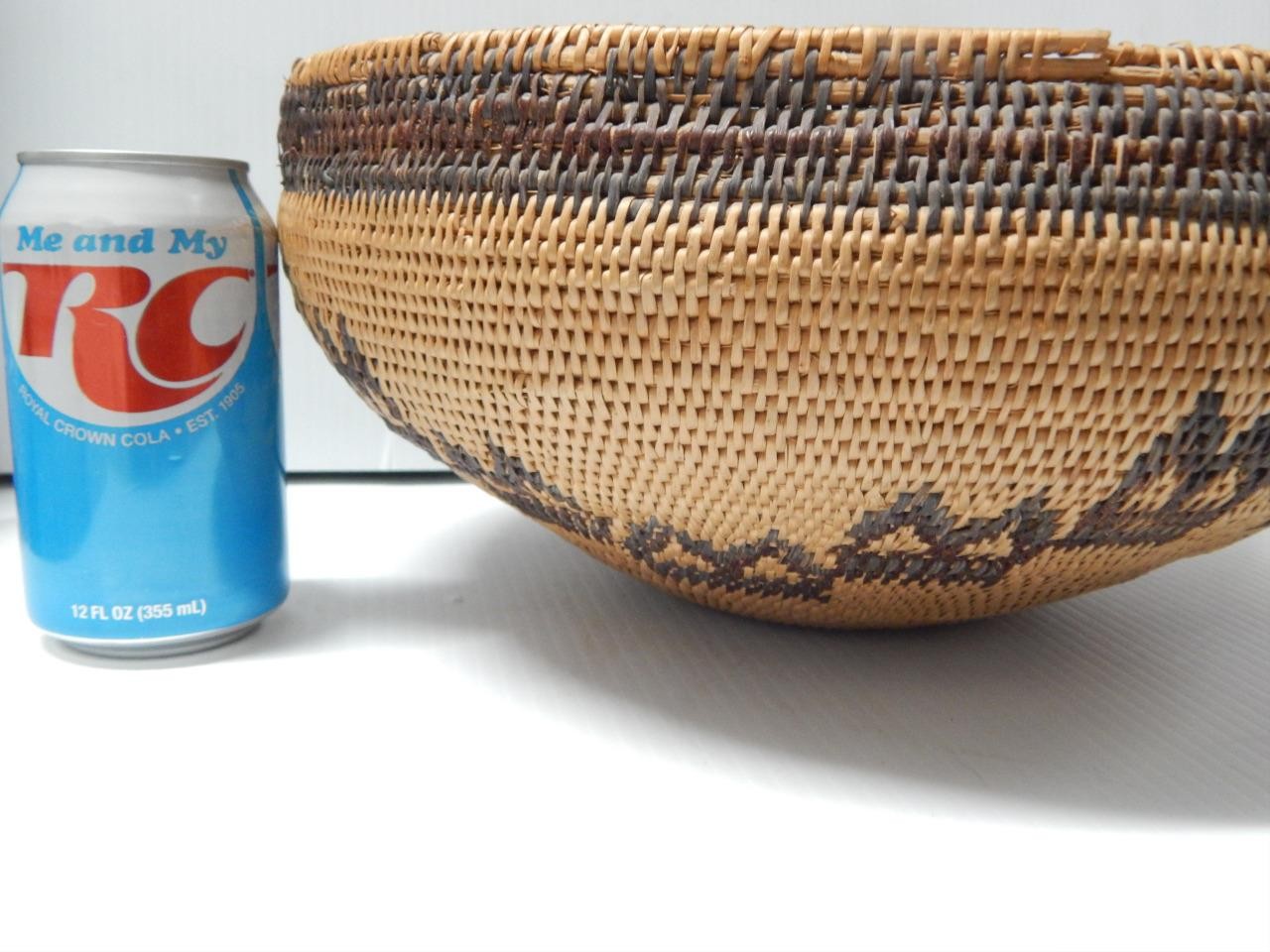 ANTIQUE HISTORIC 19th C. LARGE WASHOE CALIFORNIA INDIAN BASKET STORAGE BOWL b