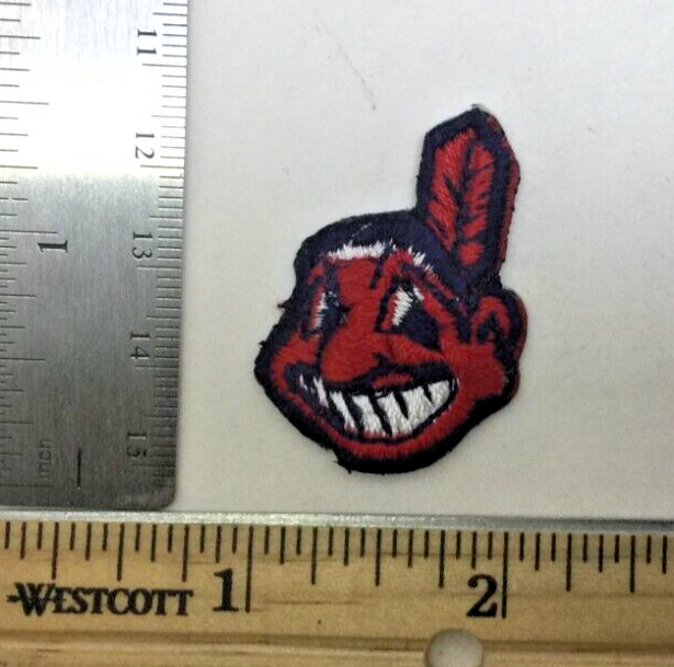 Assorted Sports Team Iron On Patches, Bears, Mets, Panthers, Indians & 49ers