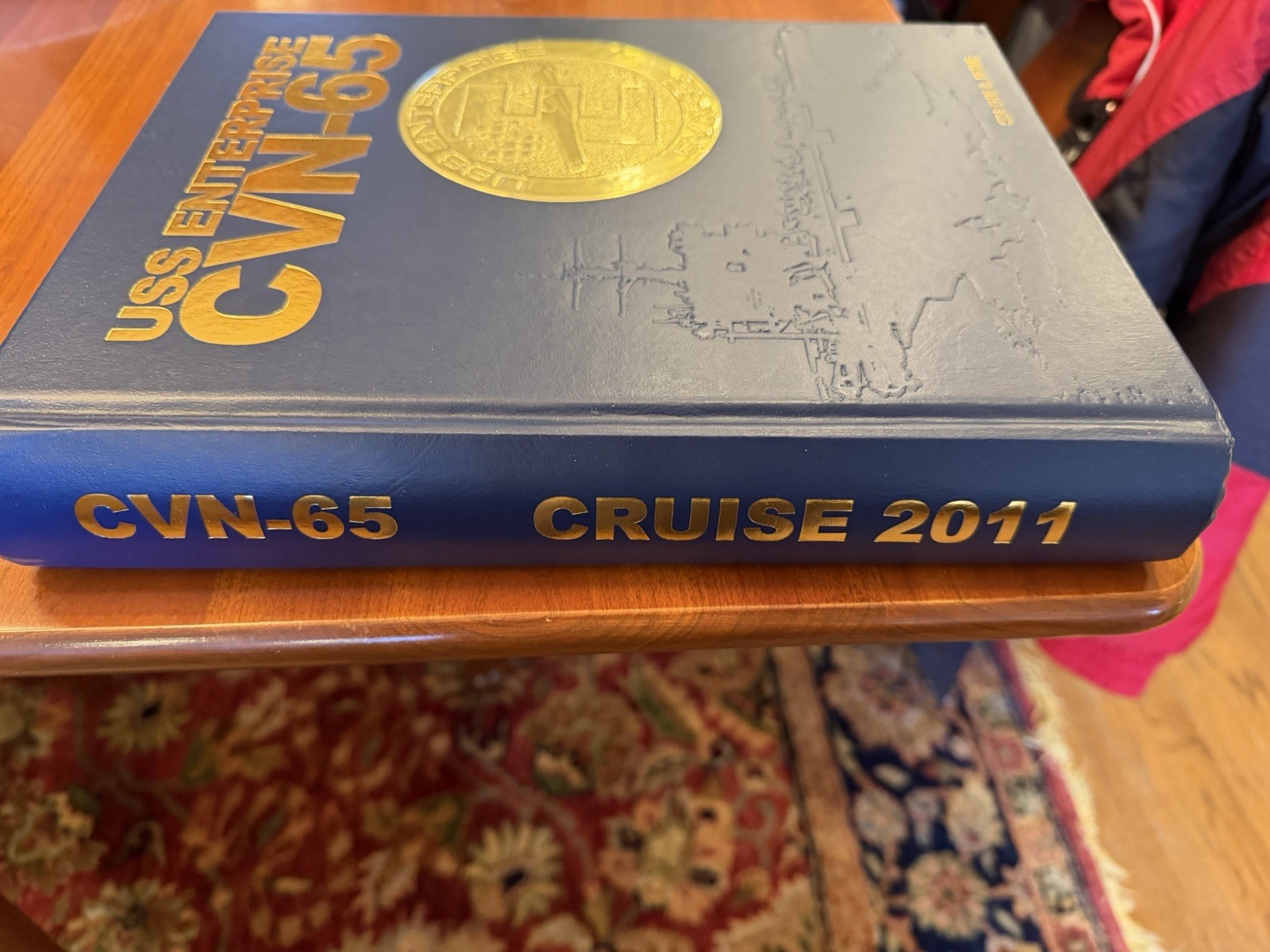 ☆ USS ENTERPRISE CVN-65 WORLD DEPLOYMENT CRUISE BOOK YEAR LOG 2011 NAVY ☆