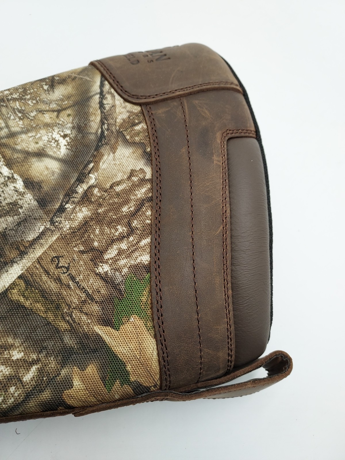 Magellan Outdoors Men's Sz 7D Snake Shield Armor 3.0 Realtree Edge APX (K4-D5)