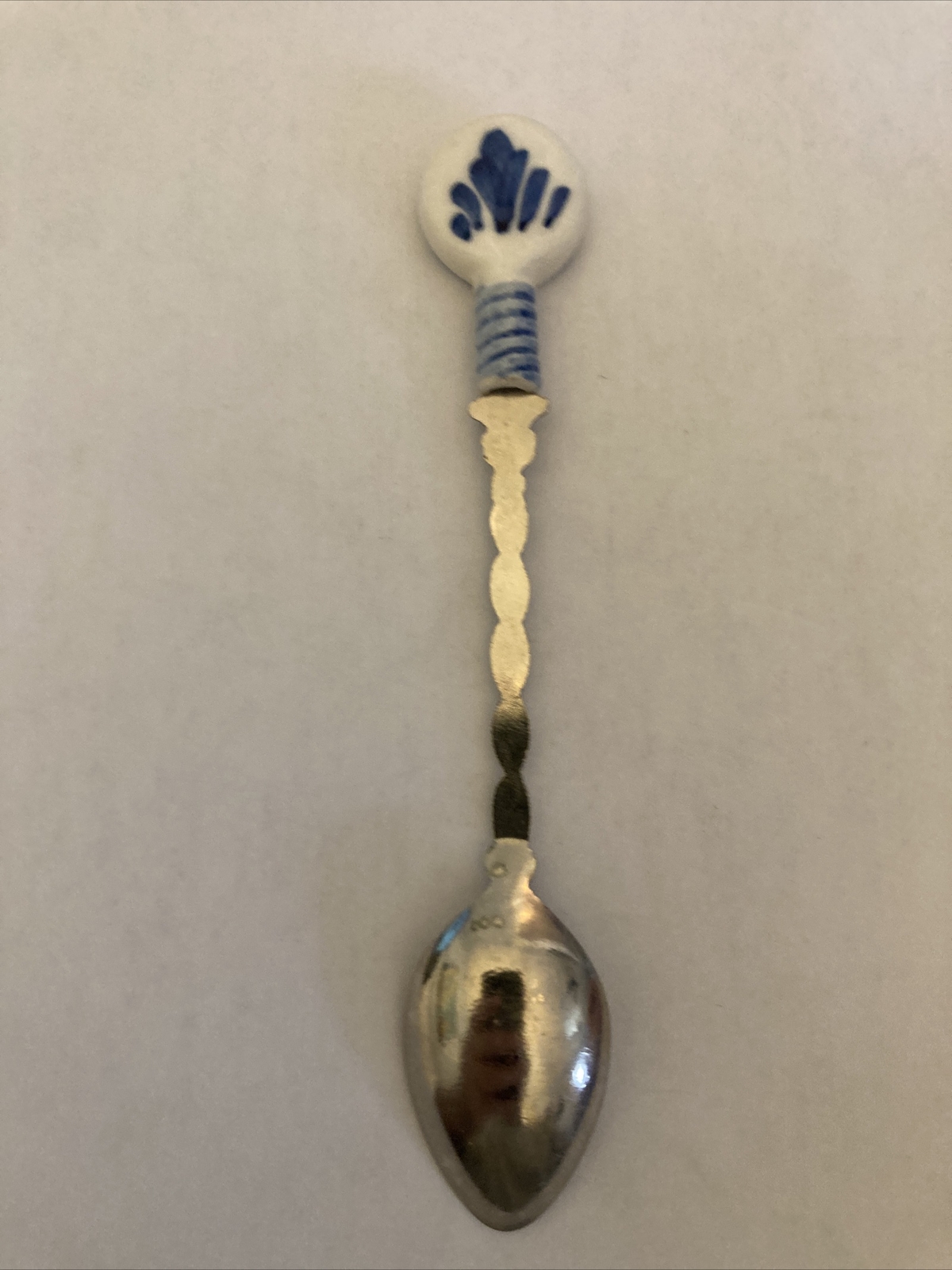 Vintage Souvenir Spoon Collectible. Holland Windmill
