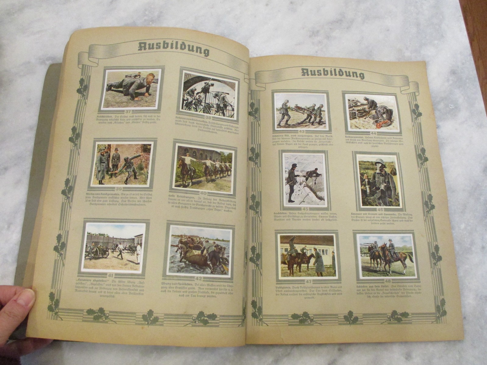 DIE DEUTLCHE WEHRMACHT - CIGARETTE CARDS PHOTO ALBUM - 1936 GERMAN - COMPLETE