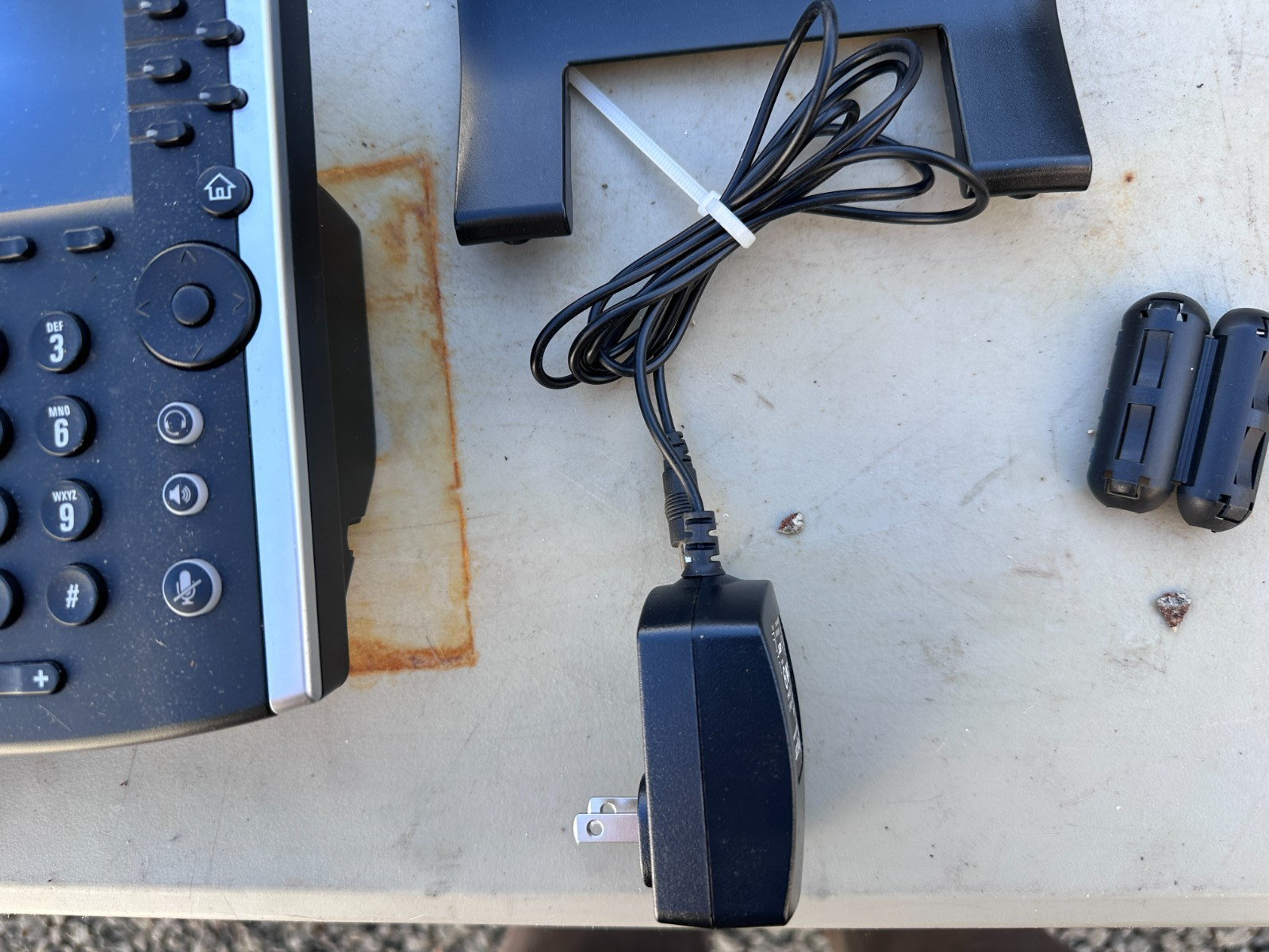 Polycom VVX410 Gigabit IP Phone w/Power supply, anti-twist handset connector