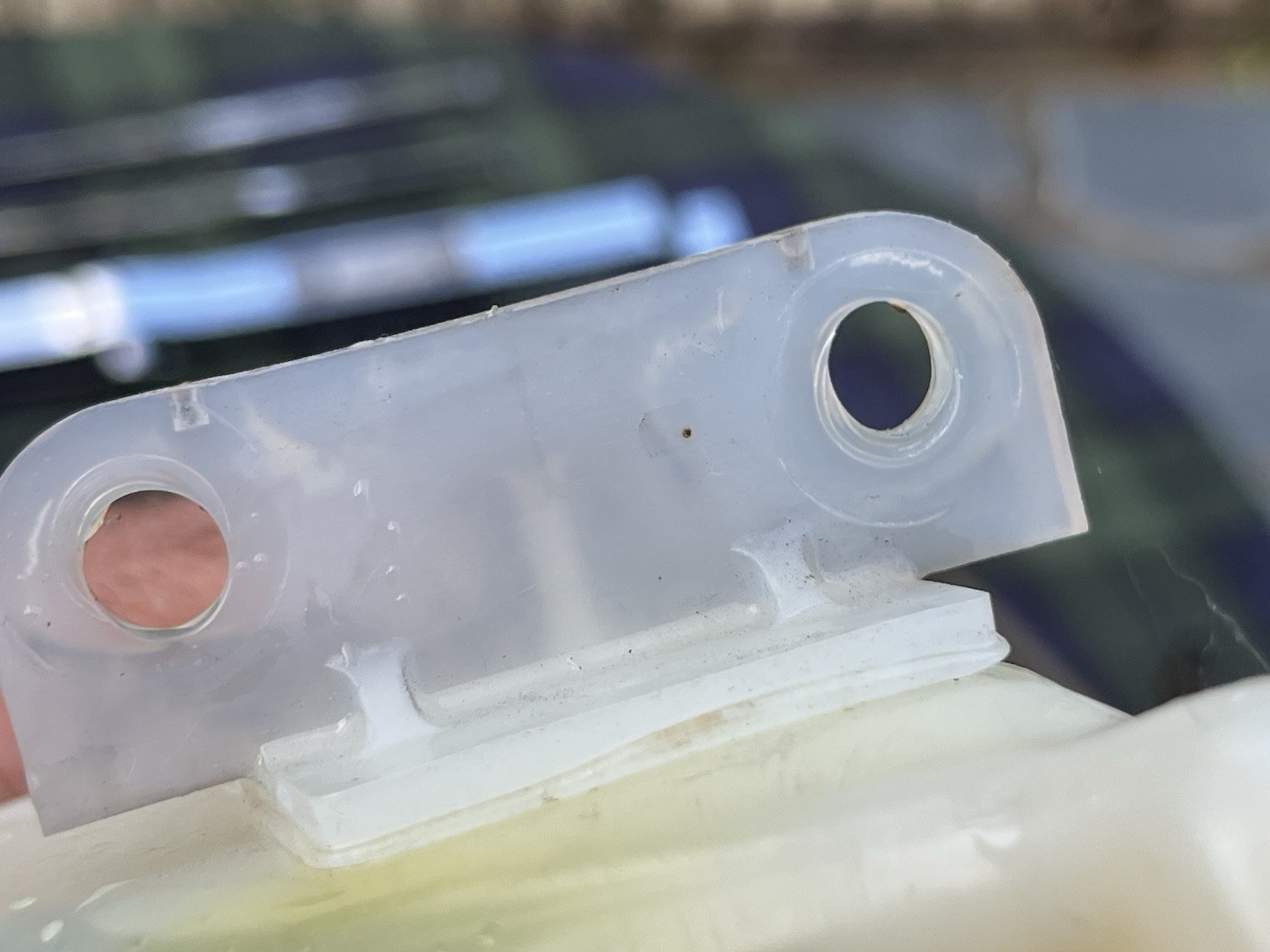 Mercedes-Benz R107 560SL Coolant Expansion Tank