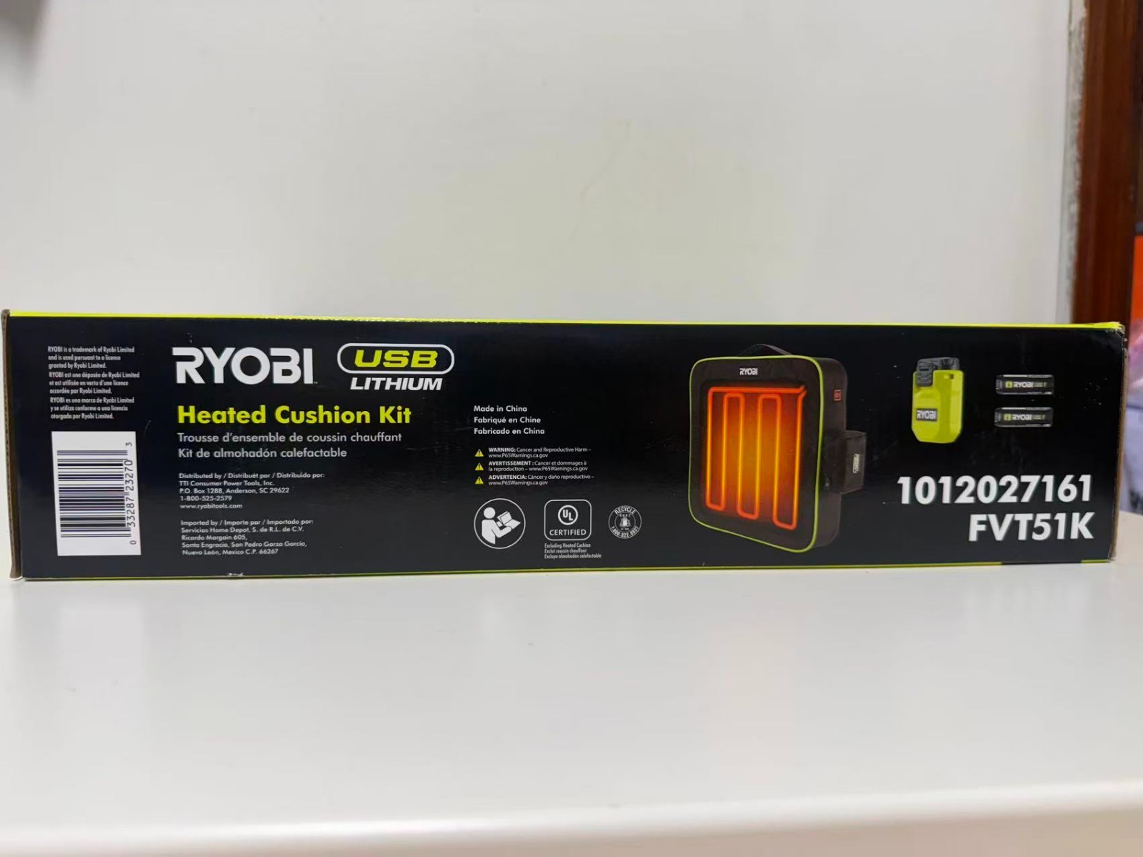 RYOBI Lithium Cordless Heated Cushion Kit with (2) 2.0 Ah Batteries and Charging