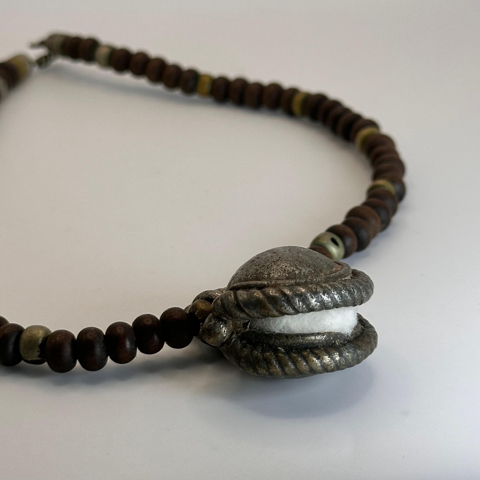 1930's Nepal himalayan Necklace with horn bead & Shell Pendant with pearl