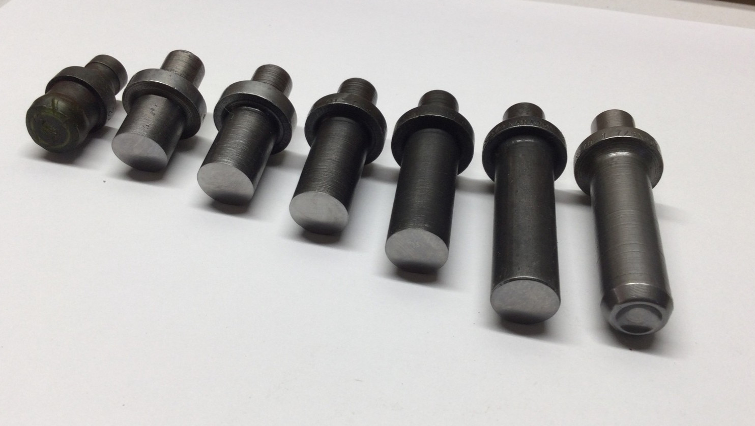 7) Stubby Rivet Gun Riveter Sets with .401 Shanks for Corner Riveters