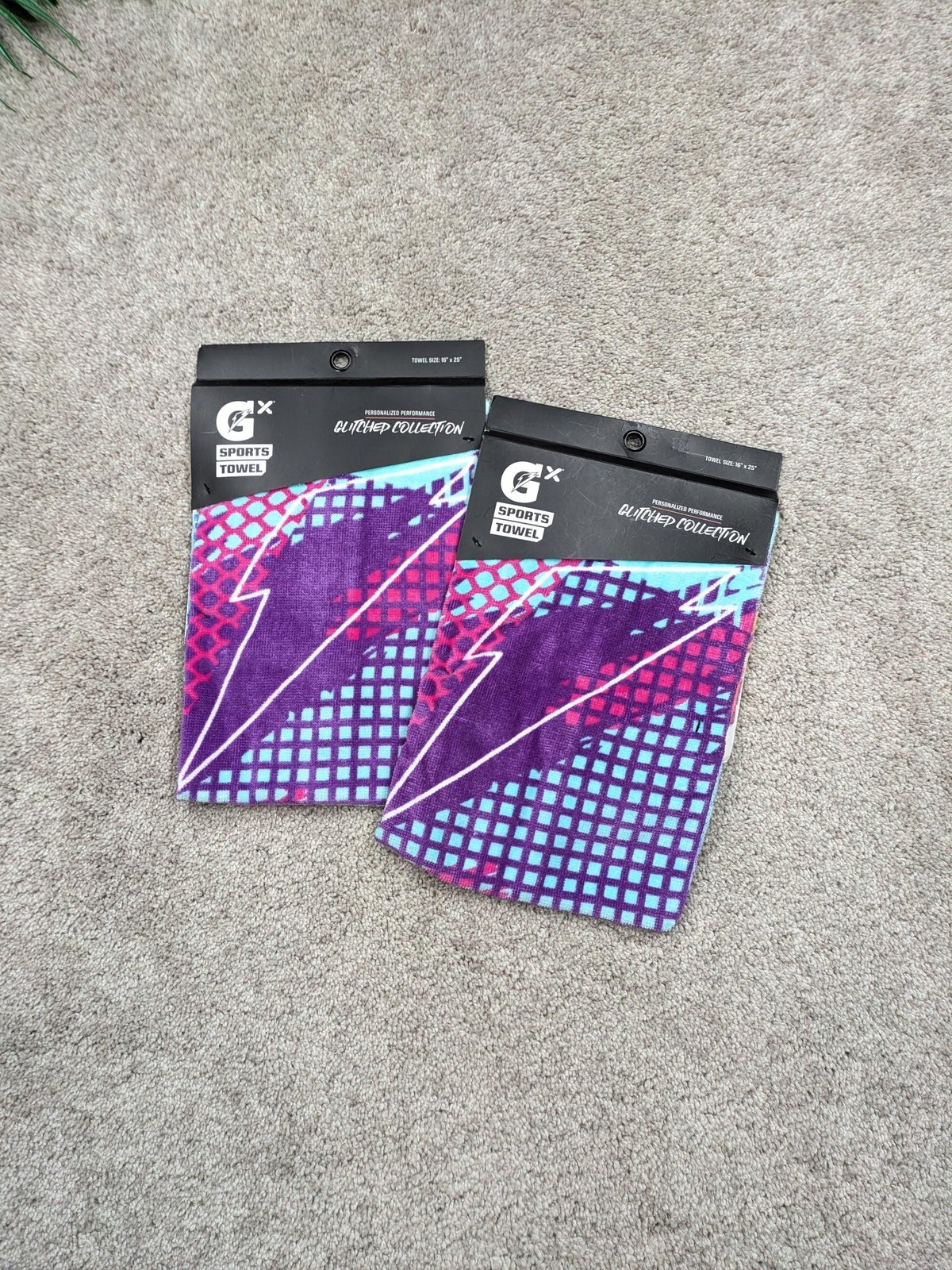 Gatorade GX Glitched Collection Sports Towel 16x25 Purple Cotton Gym Workout