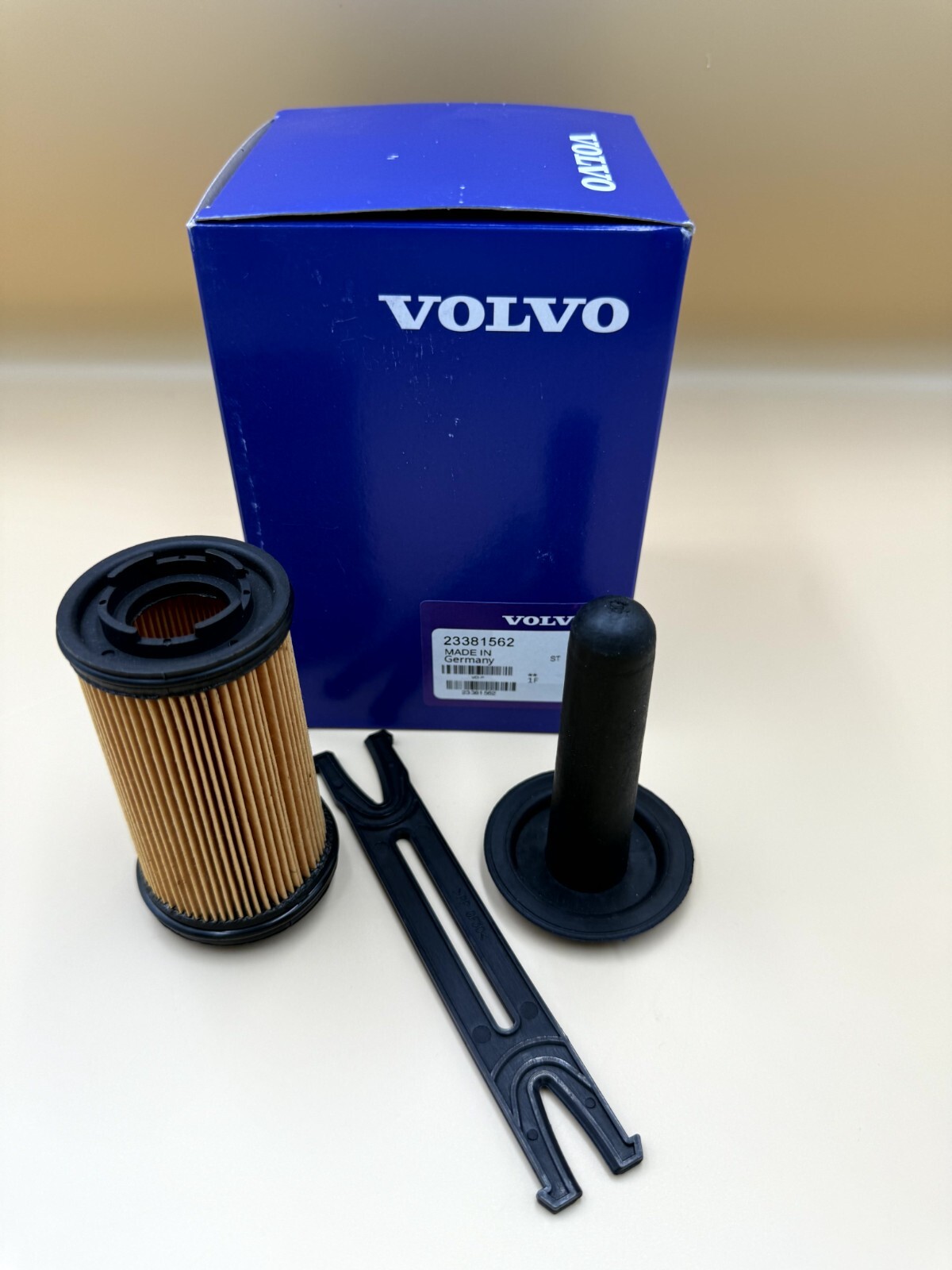 Volvo DEF 23381562 OEM D13, Mack MP8