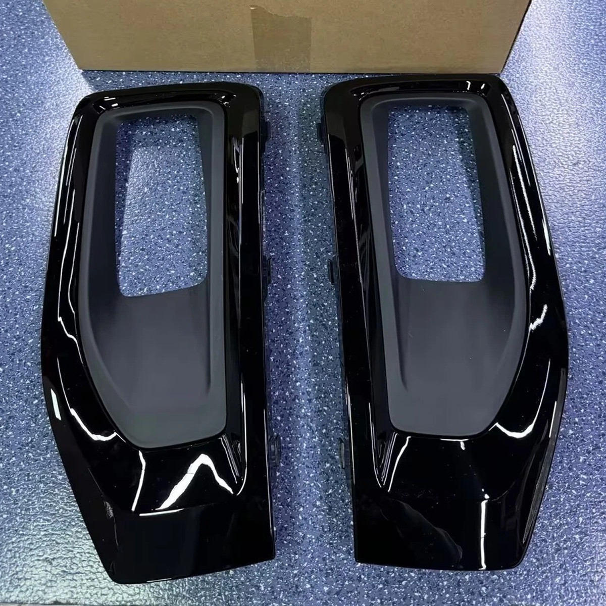 New Pair For 2015-2020 GMC Yukon / Yukon XL Gloss Black Fog Light Bezel Cover