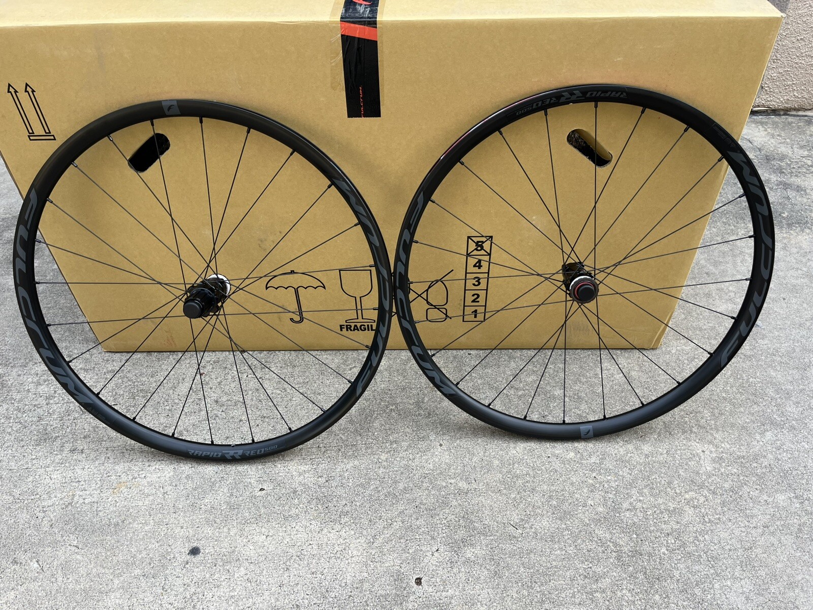 Fulcurm Rapid Red 500 Disc Brake 650b Wheelset - NEW