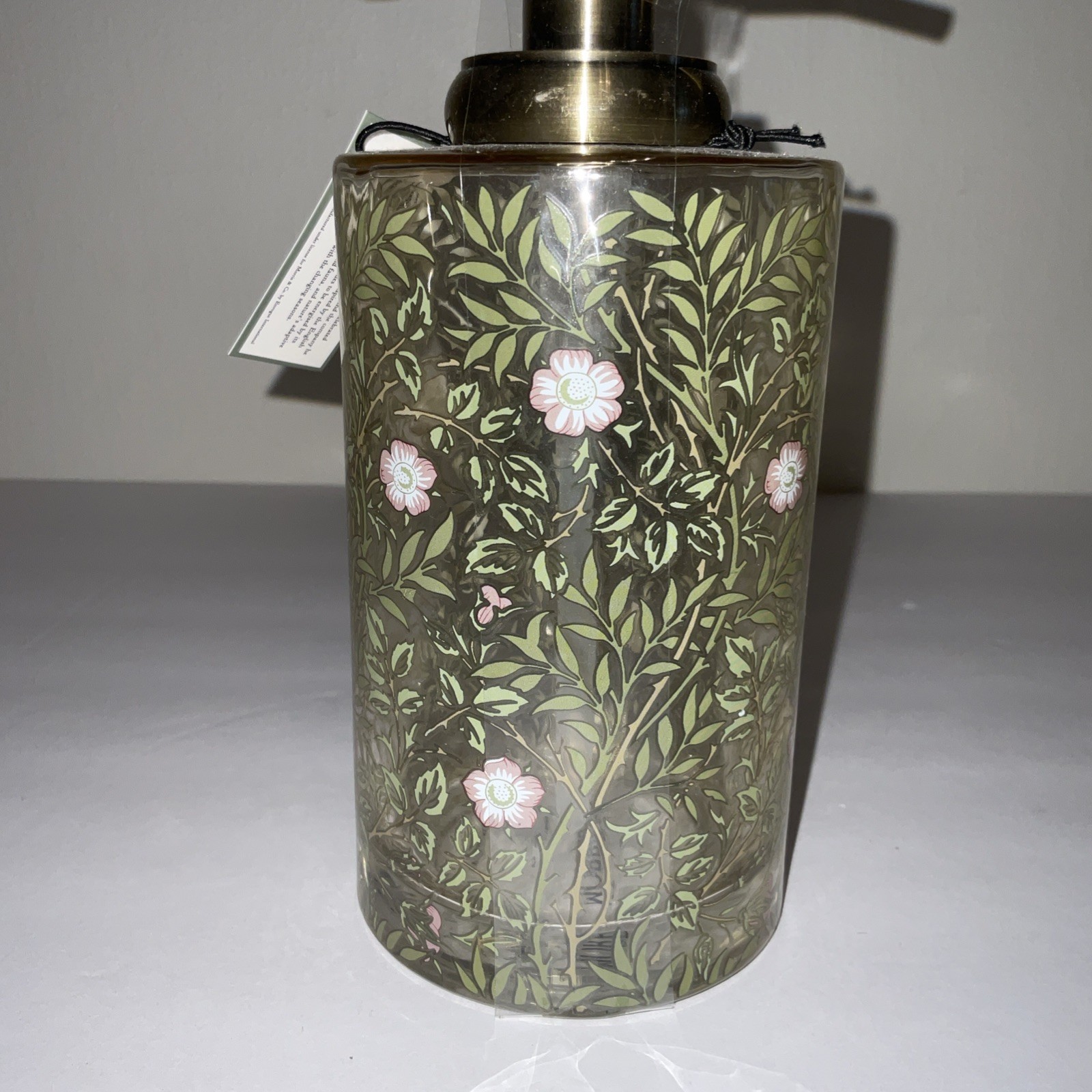 MORRIS & Co. MALLOW IN PINK FLORAL CLEAR GLASS SOAP PUMP BATHROOM VANITY NWT