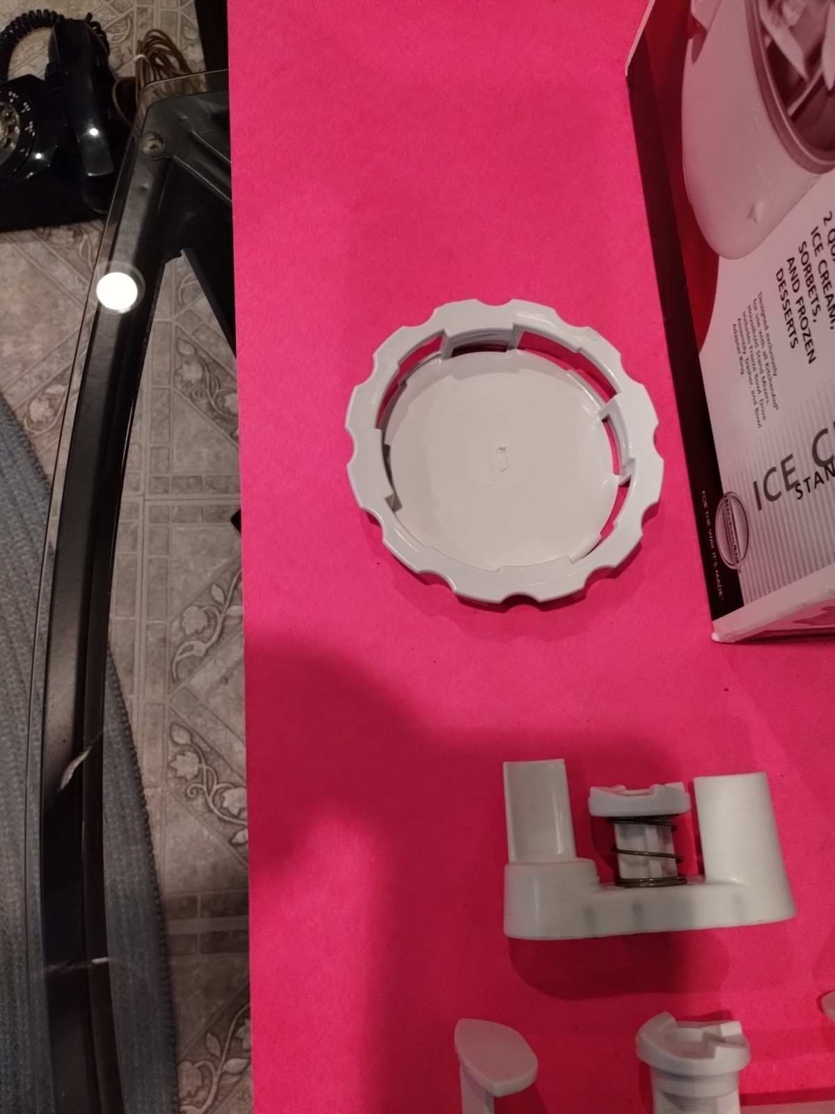 KitchenAid Ice Cream Maker Attachment with Box KICA- White Bowl,, EXC Cond