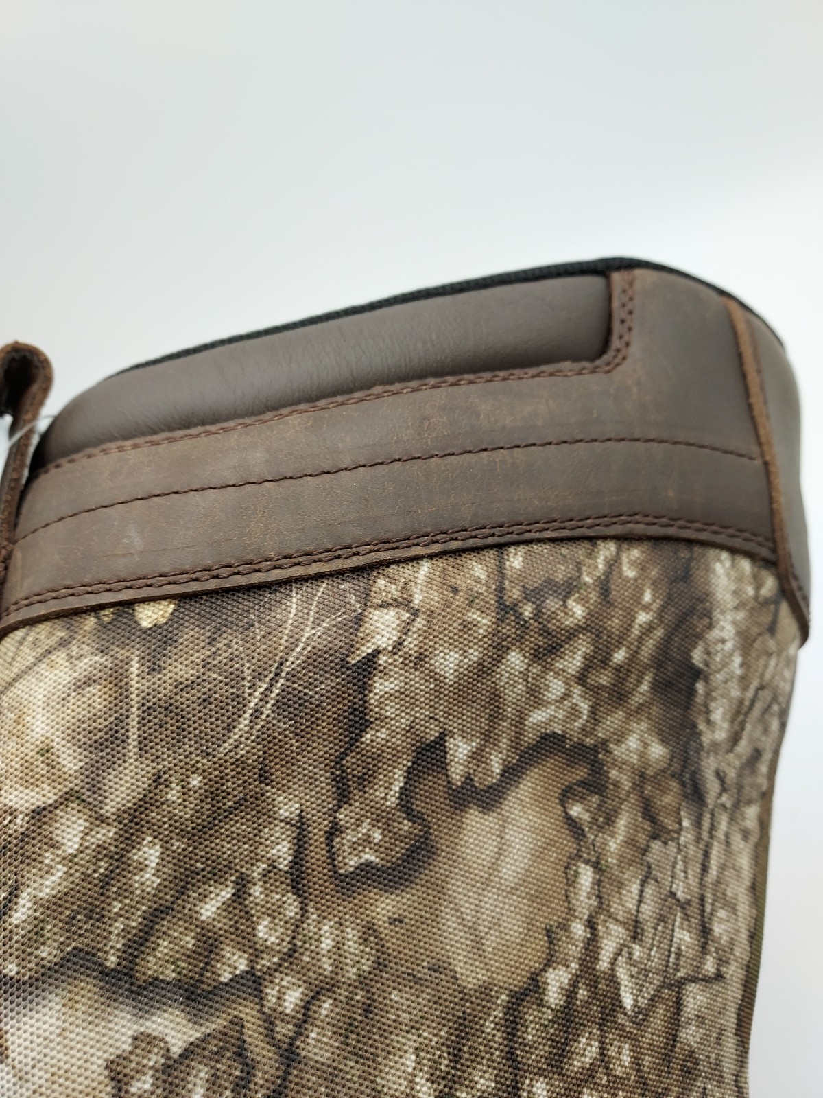 Magellan Outdoors Men's Sz 7D Snake Shield Armor 3.0 Realtree Edge APX (K4-D5)