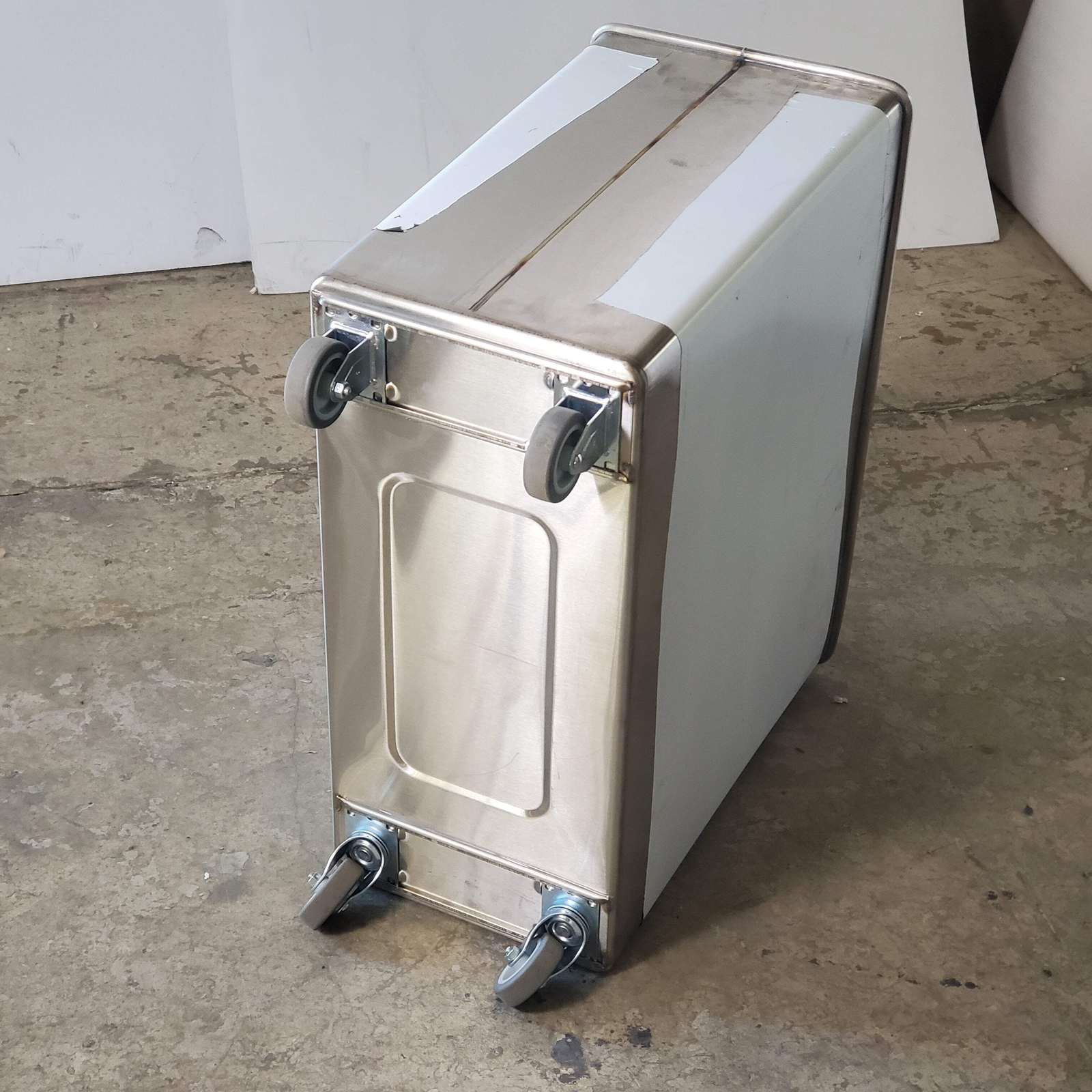 BAXTER Mobile Ingredient Bin 1 Comp. 15"Wx30"Dx27"H Stainless INGBIN-1CMPT4