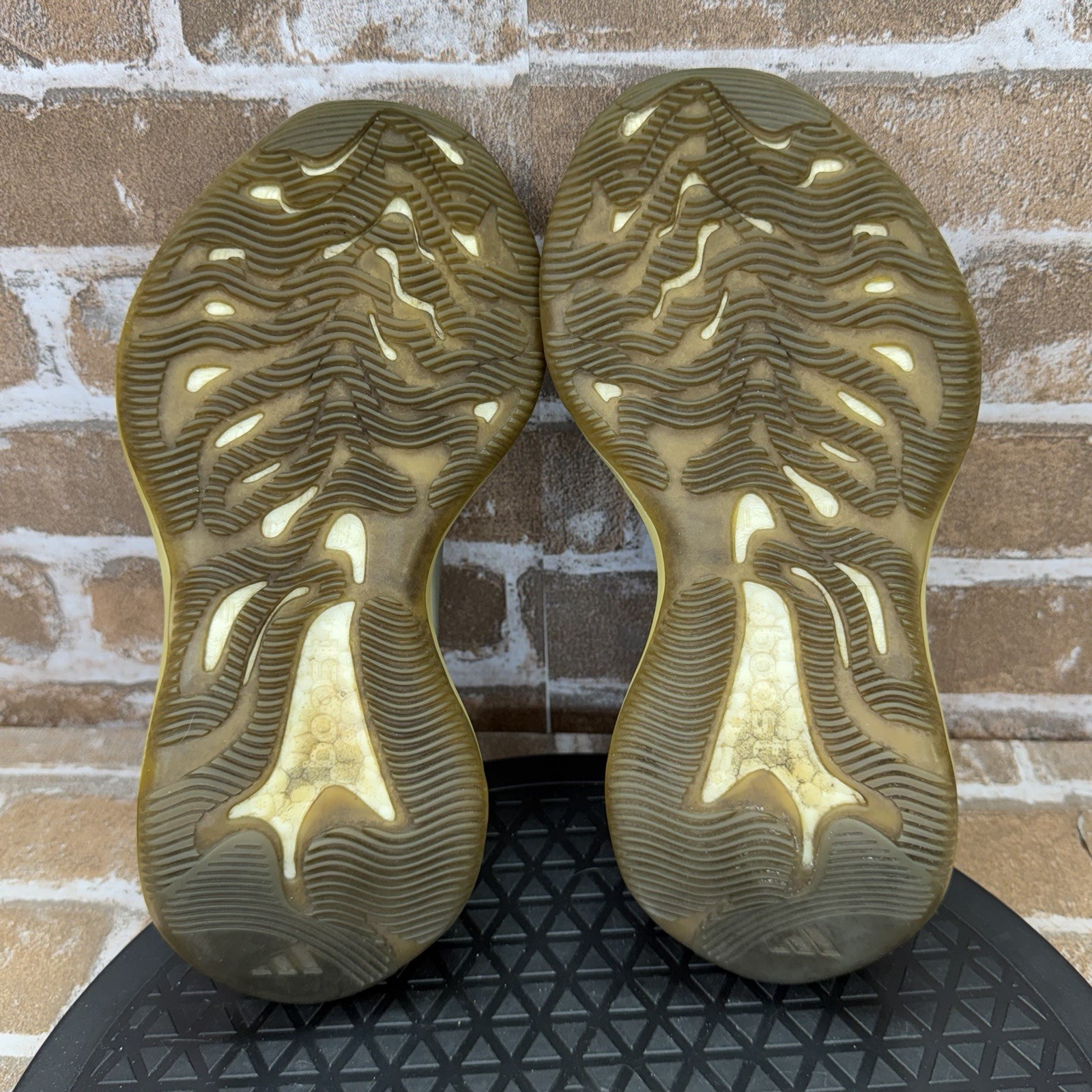 Adidas Originals Yeezy Boost 380 Mist Non-Reflective Shoes FX9764 Youth Size 4