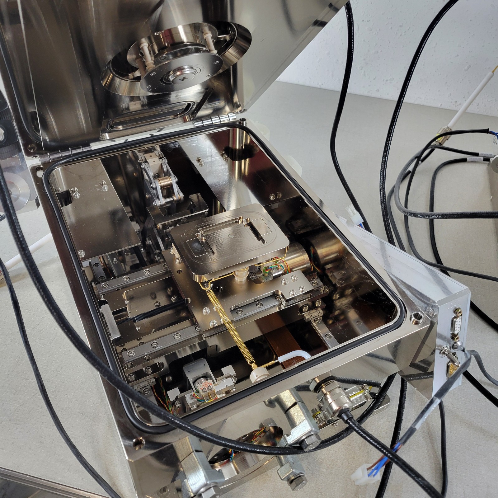 Lot of 2 Bruker UHV-Compatible XY Stage High Vacuum Mass Spectrometer Chamber