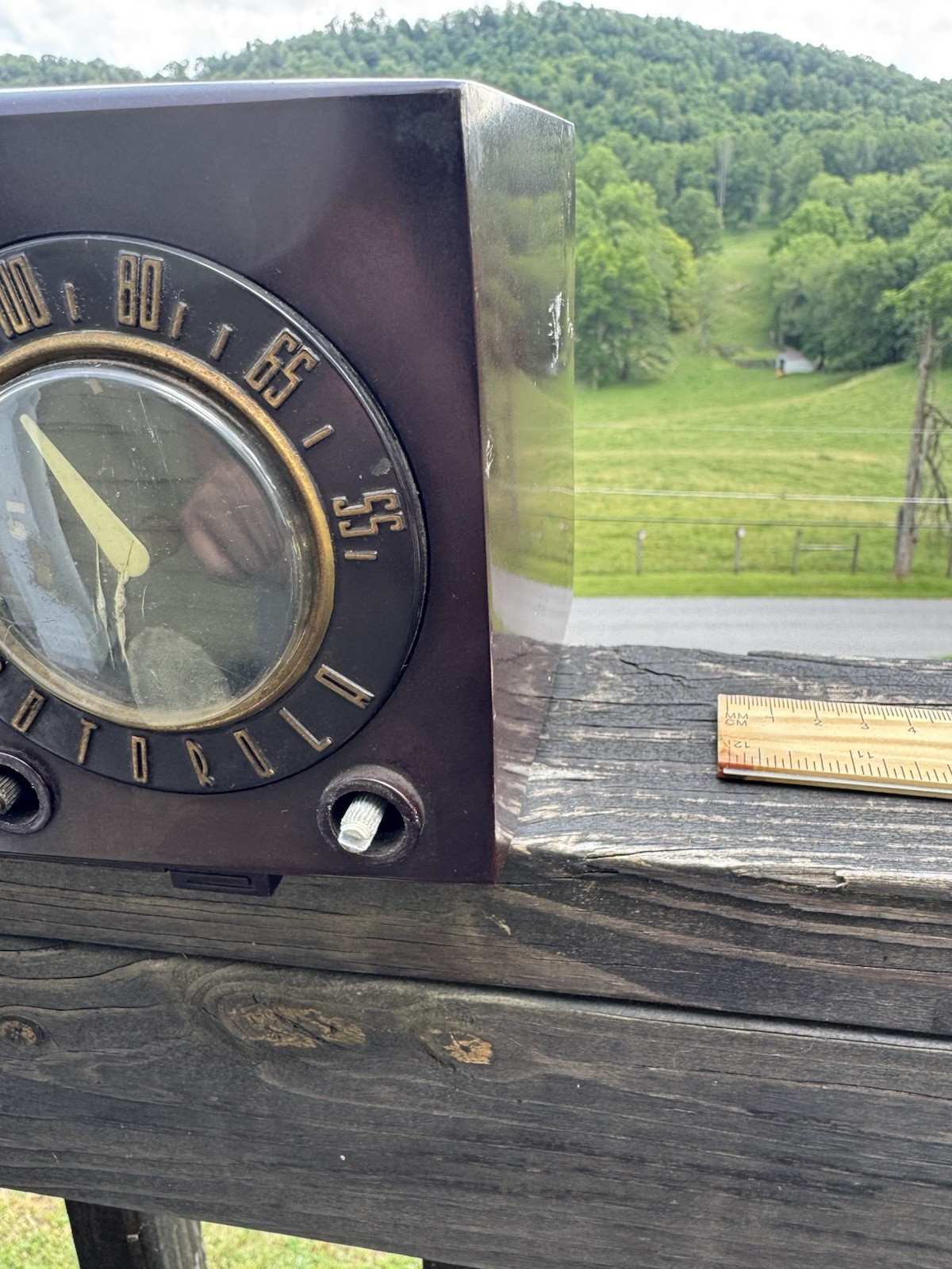 Vintage 1950 Motorola Model 51C Tube AM Clock Radio Works Brown Plastic