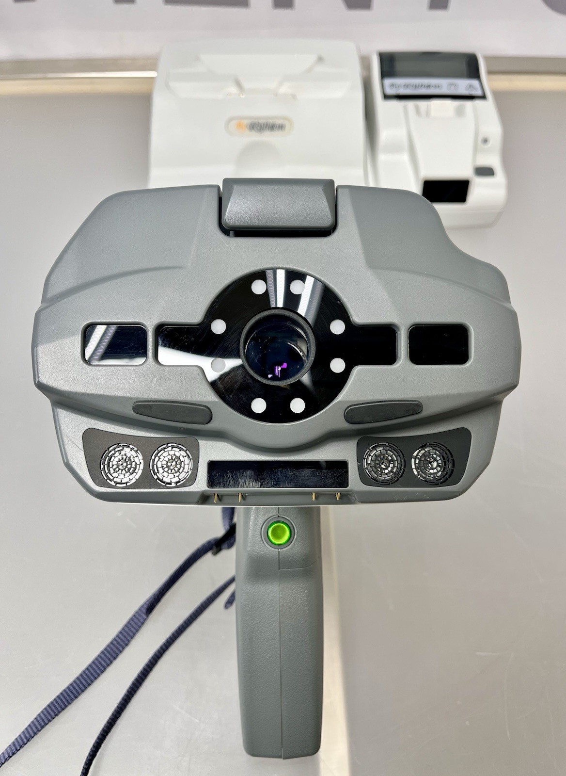 Righton Retinomax K-Plus 5 Handheld Auto Ref/ Keratometer with Charging Station