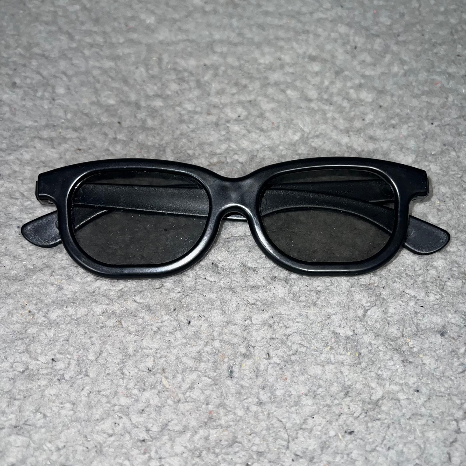 Mercedes - Benz 3D Glasses Dimensional Anaglyph TV Movie DVD Game Polarized Lens