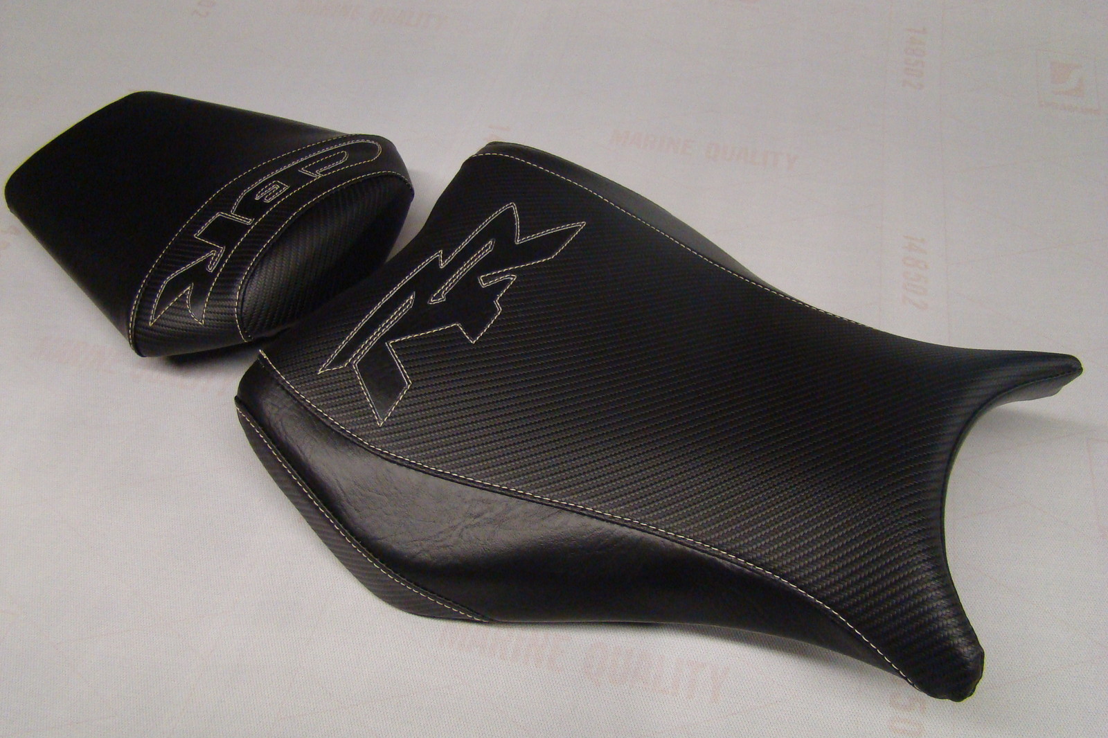 HONDA 08/09 CBR1000RR FRONT & REAR SEAT COVERS BLK CARBON FIBER