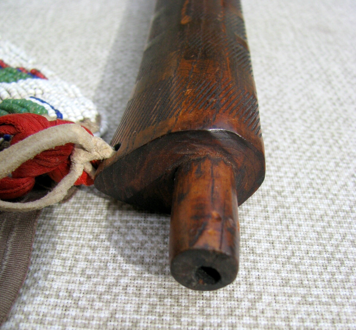 FINE ANTIQUE PLAINS INDIAN PIPE TOMAHAWK 100 TACKS/FILE BURNS 5 COLOR BEAD DROP