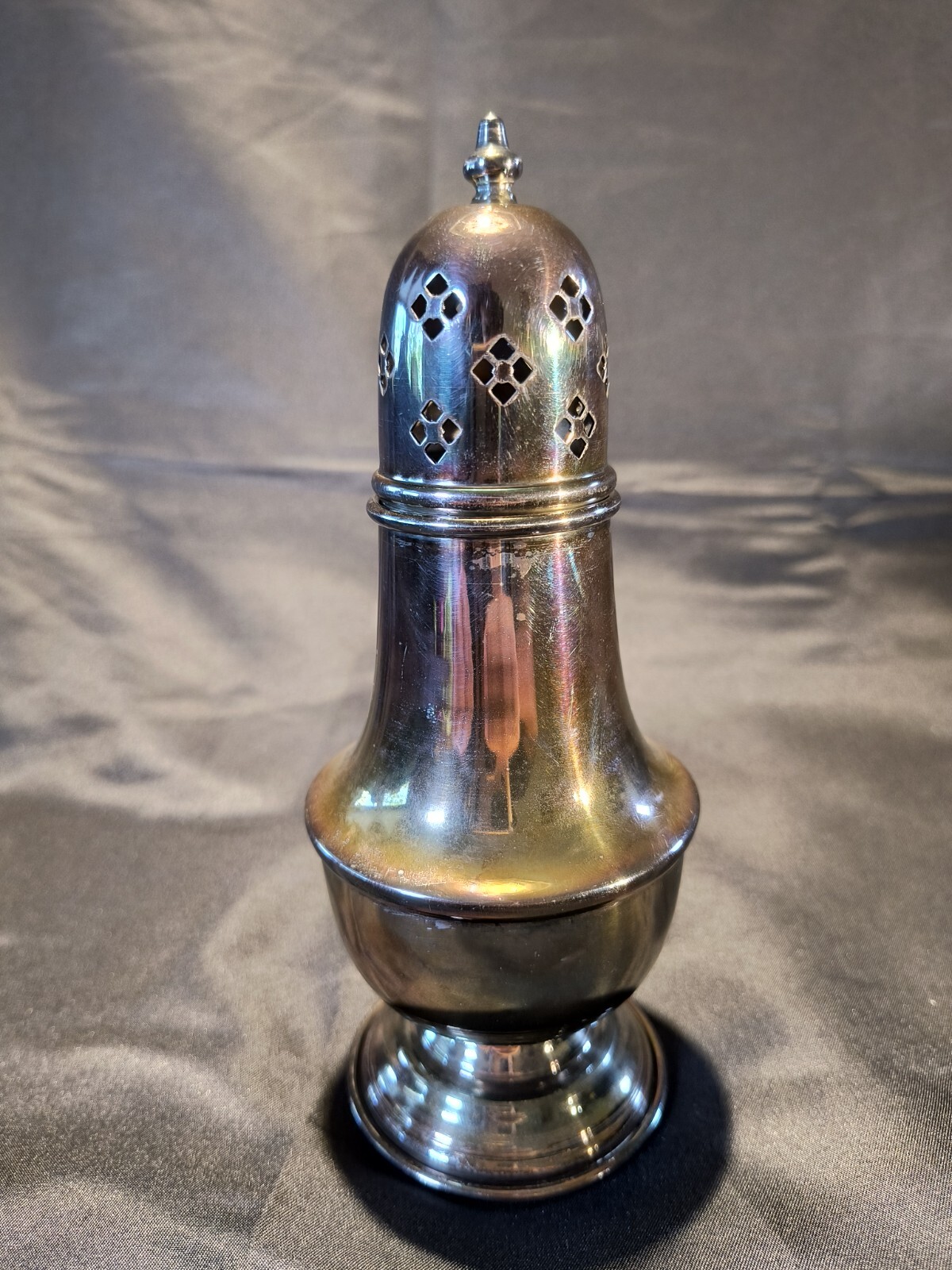 Vintage Sugar Shaker 7 1/8 inches "Silverplated England 16" Elegant Dining