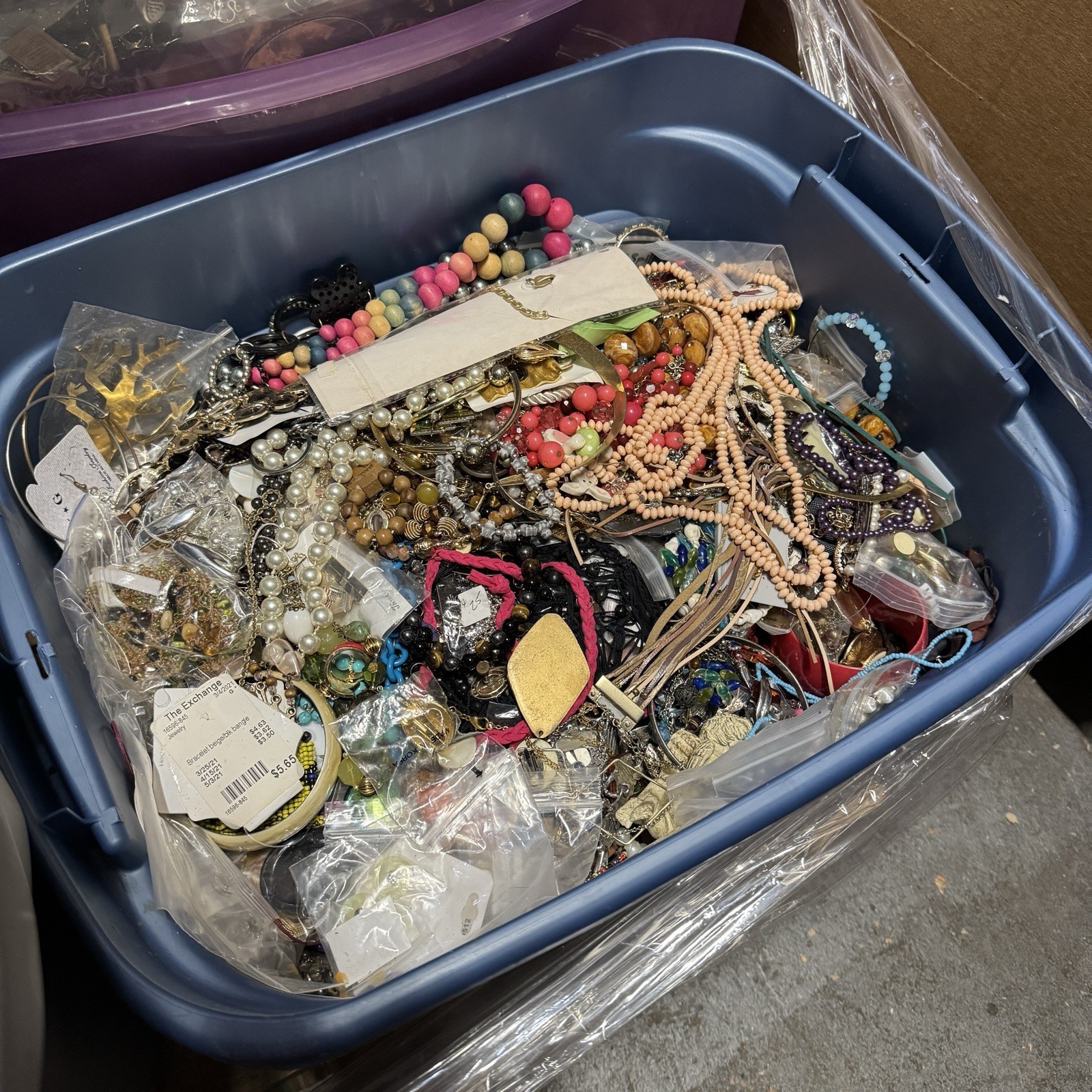1 Pound Unsorted Tangled Jewelry Vintage Modern Wear Junk Mystery Treasure Hunt