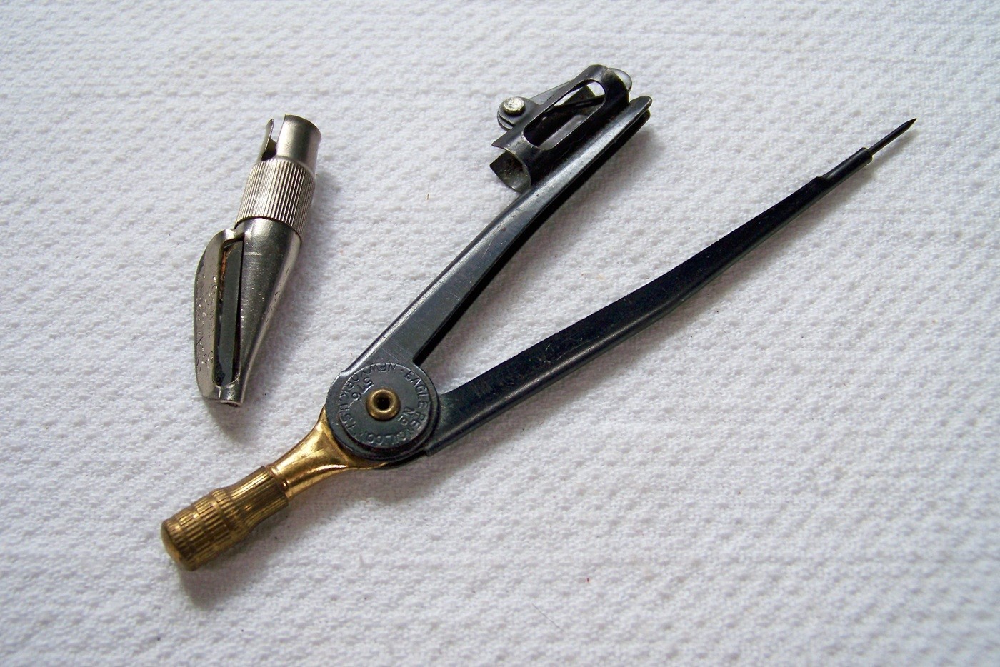 Vintage EAGLE PENCIL CO #557 Topper Pencil Sharpener & #576 Black & Gold Compass