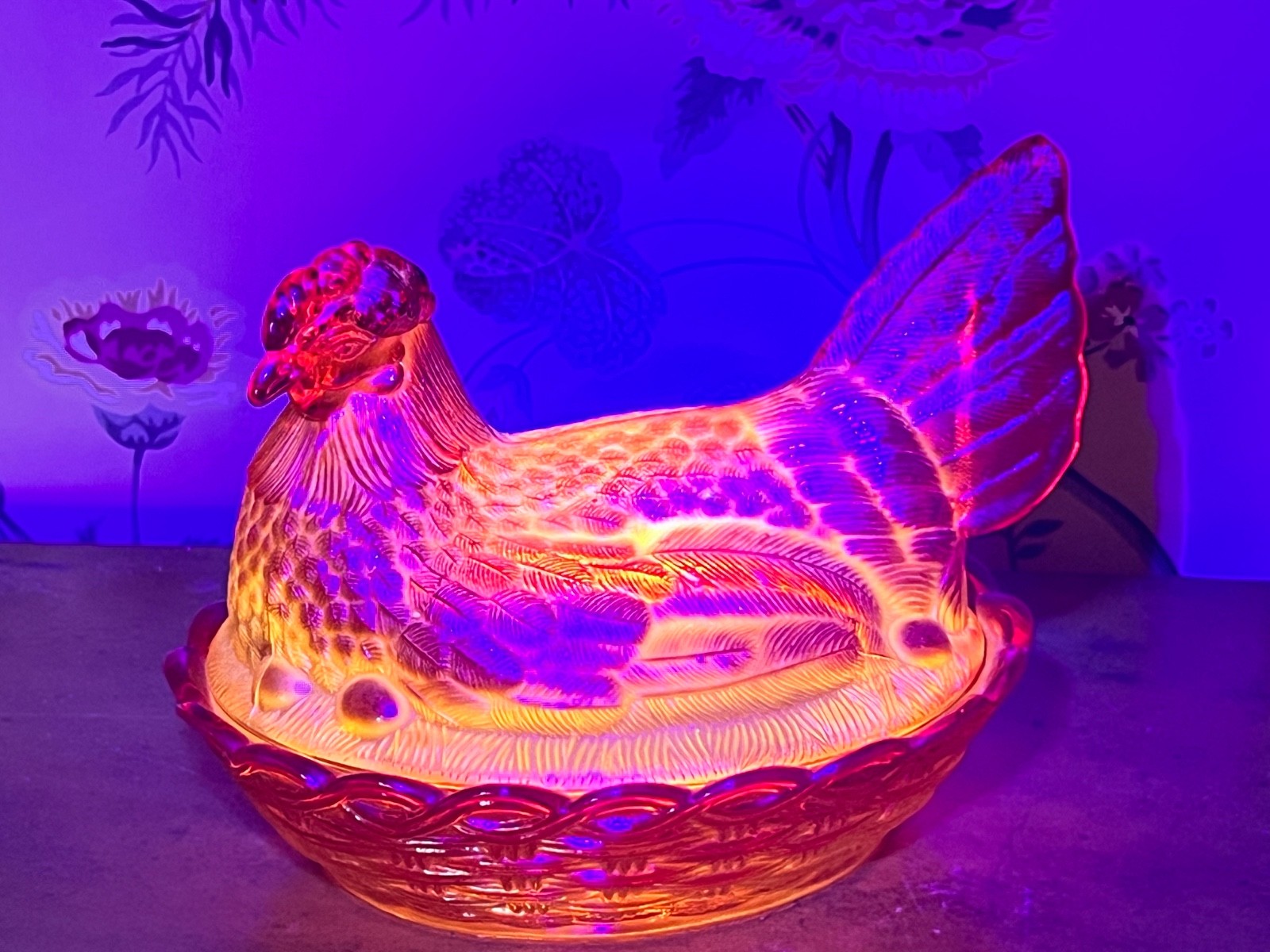 RARE! LG Wright XL Amberina Glass Hen On Nest 7 1/2" MINT!