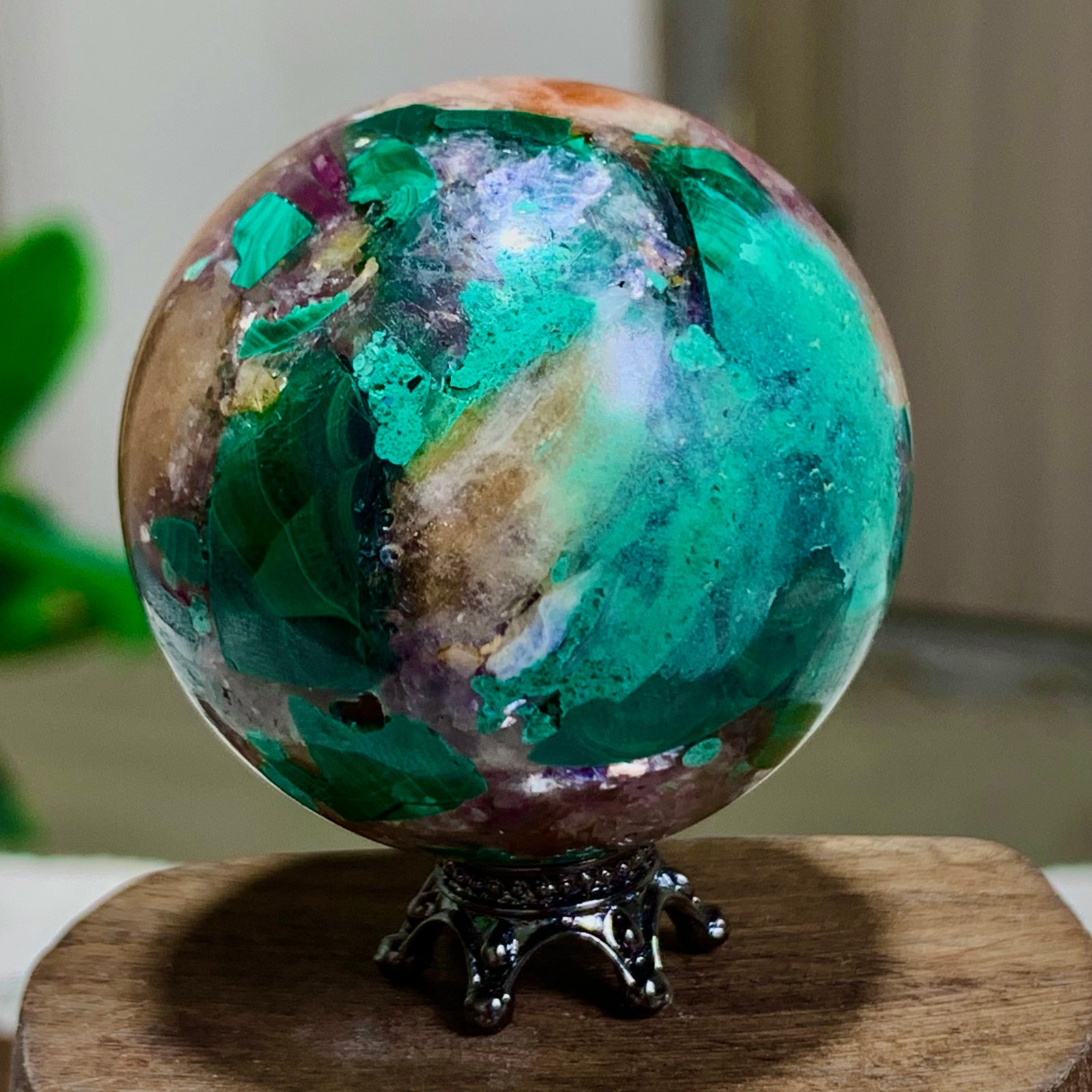 85G Newly discovered rare malachite purple mica symbiotic sphere restoration