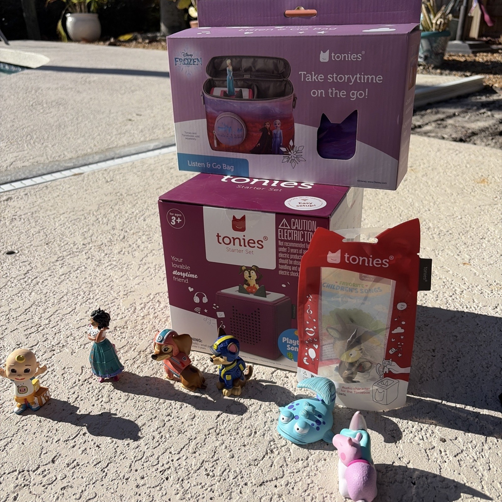 Tonibox  Box Carry Case And  8 Characters new in  sealed box