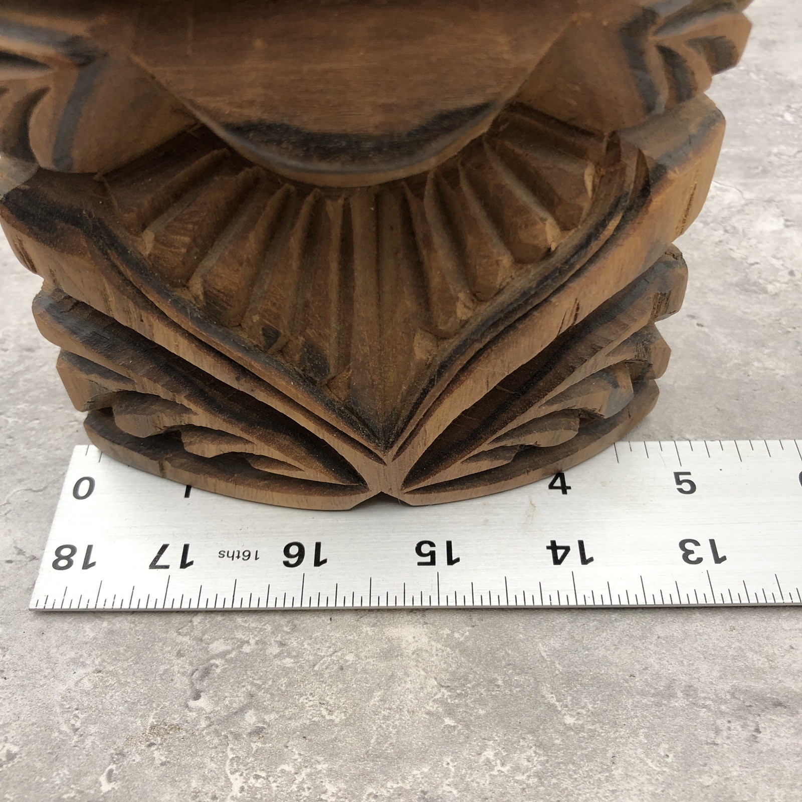 VTG Polynesian-style Mid-Century Tiki carving Hand Carved 12"