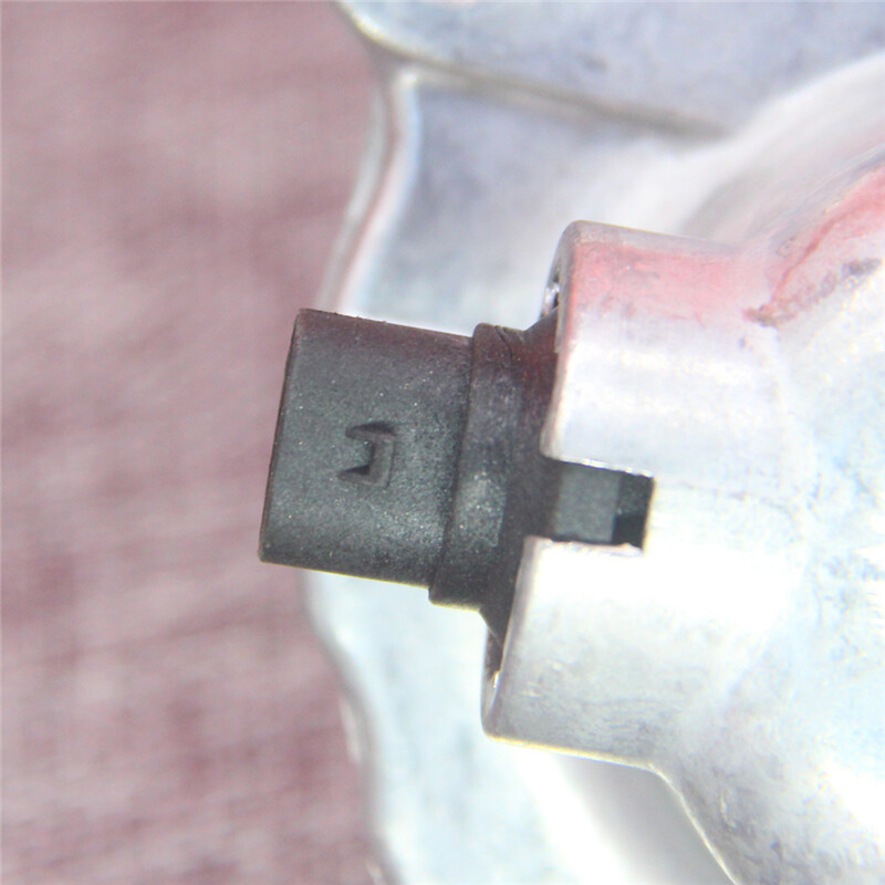 Wahler Thermostat Sensor & Gasket for Mercedes Benz C300 E350 C350 2011-2006