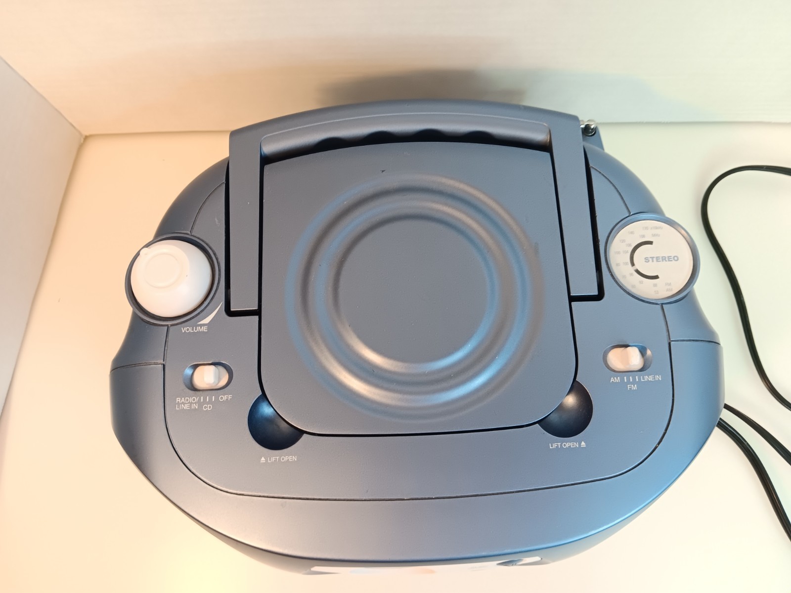 NextPlay Model NP501-BB Boombox AM/FM Radio CD Player Blue