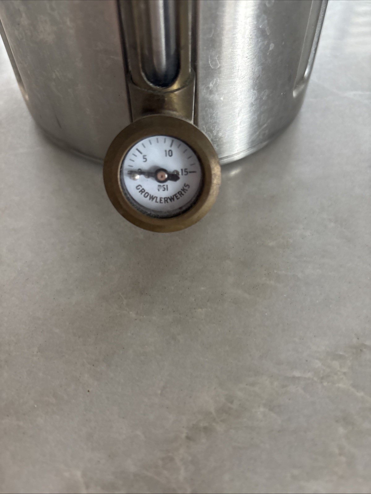 Growler Werks uKeg 64 oz Stainless Steel & Brass Beer Growler -