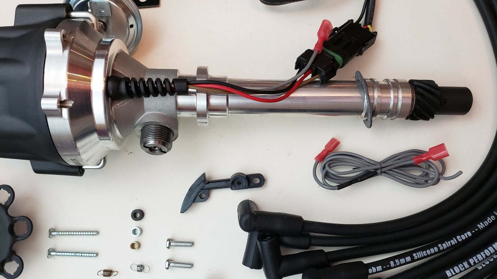 small cap CORVETTE TACH DRIVE DISTRIBUTOR + 8.5mm WIRES under exhaust + 45k Coil