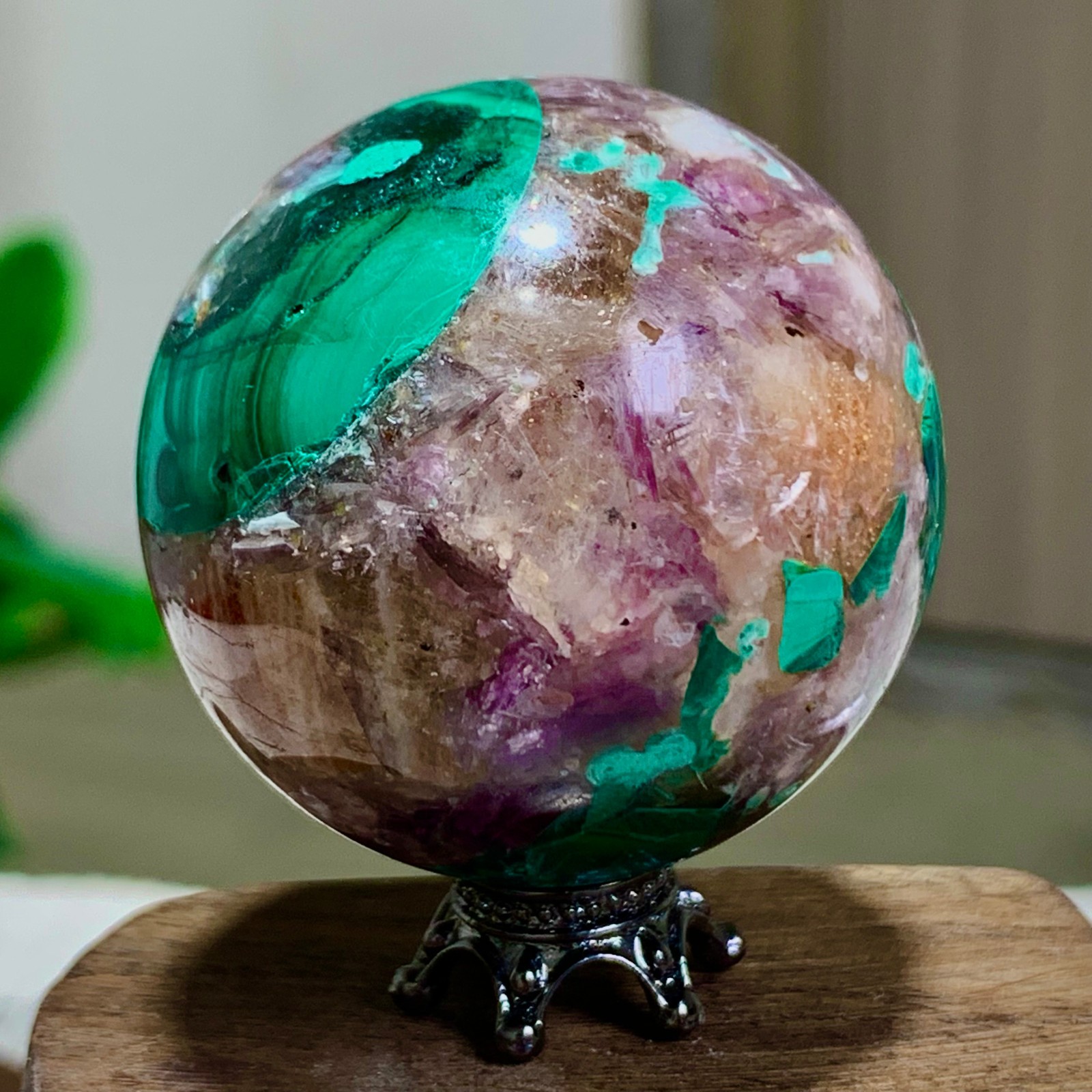 85G Newly discovered rare malachite purple mica symbiotic sphere restoration