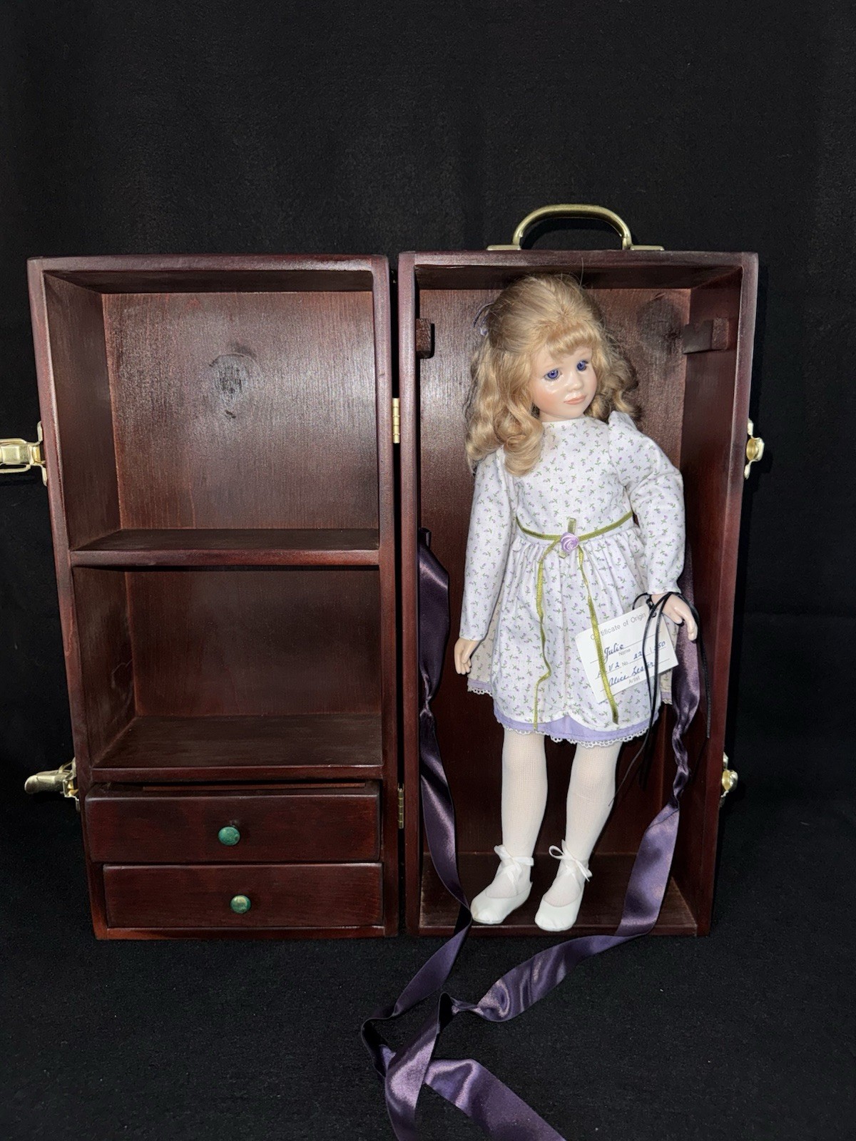 Alice Lester Julie Limited Edition Doll w Wood Wardrobe Trunk COA Outfit